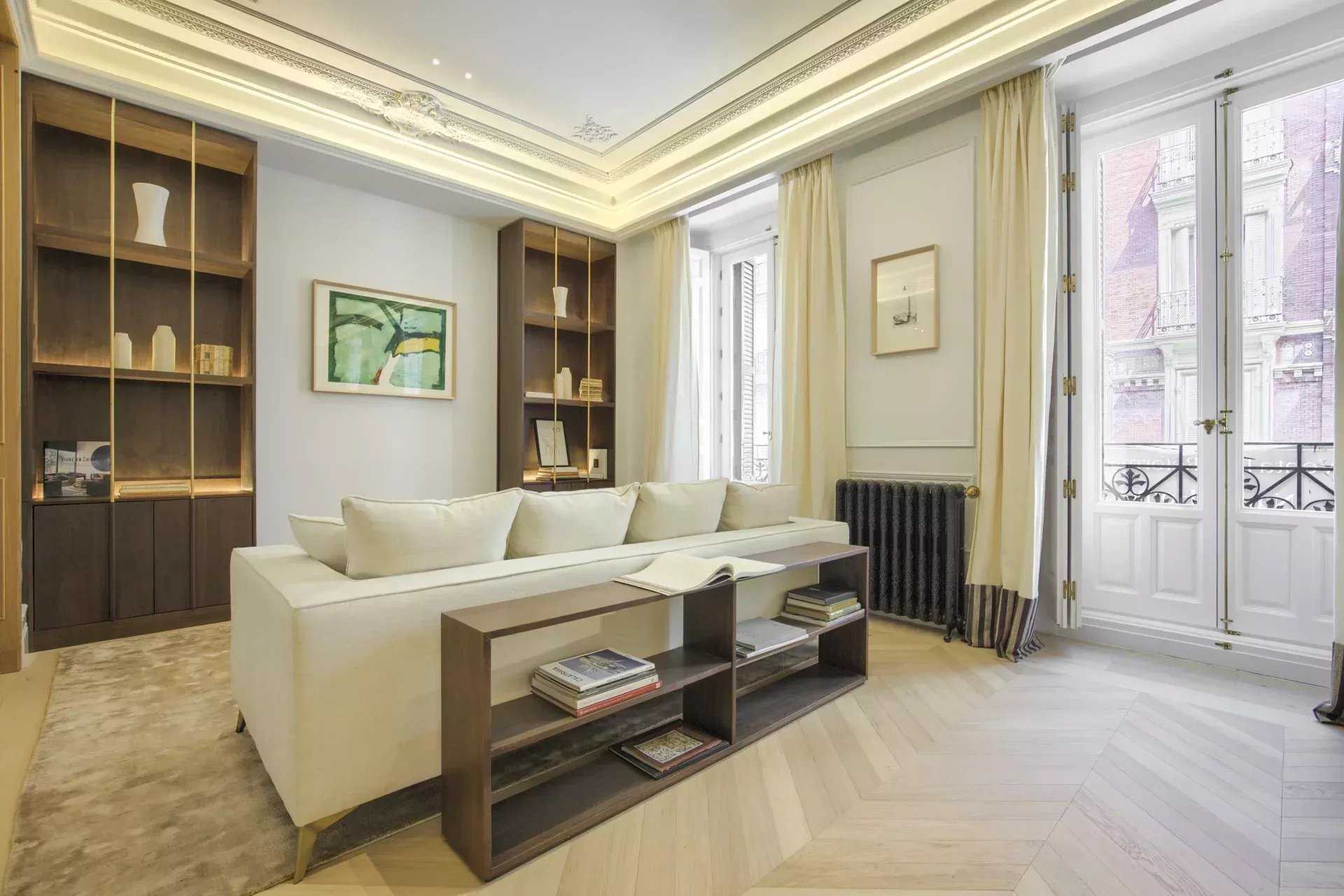Madrid  - Apartment 4 Bedrooms