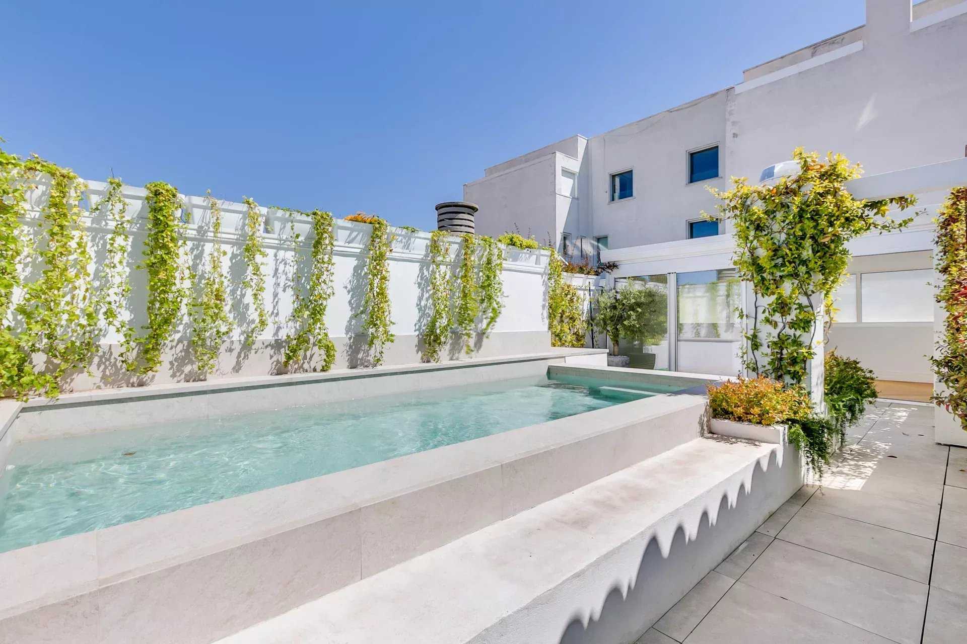 Madrid  - Penthouse 3 Bedrooms