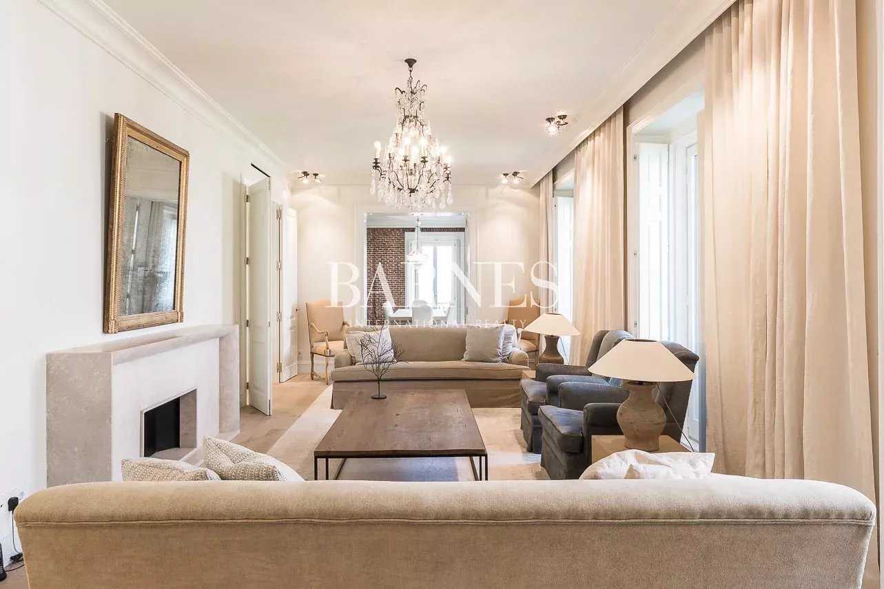 Madrid  - Apartment 6 Bedrooms