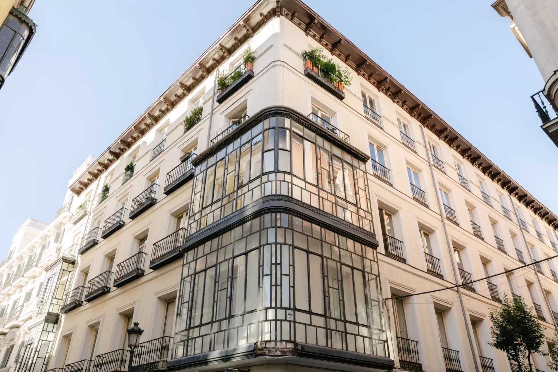 Madrid  - Apartment 4 Bedrooms