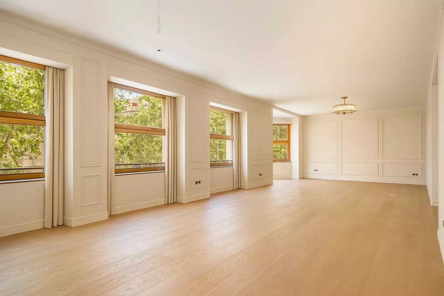 Madrid  - Apartment 4 Bedrooms