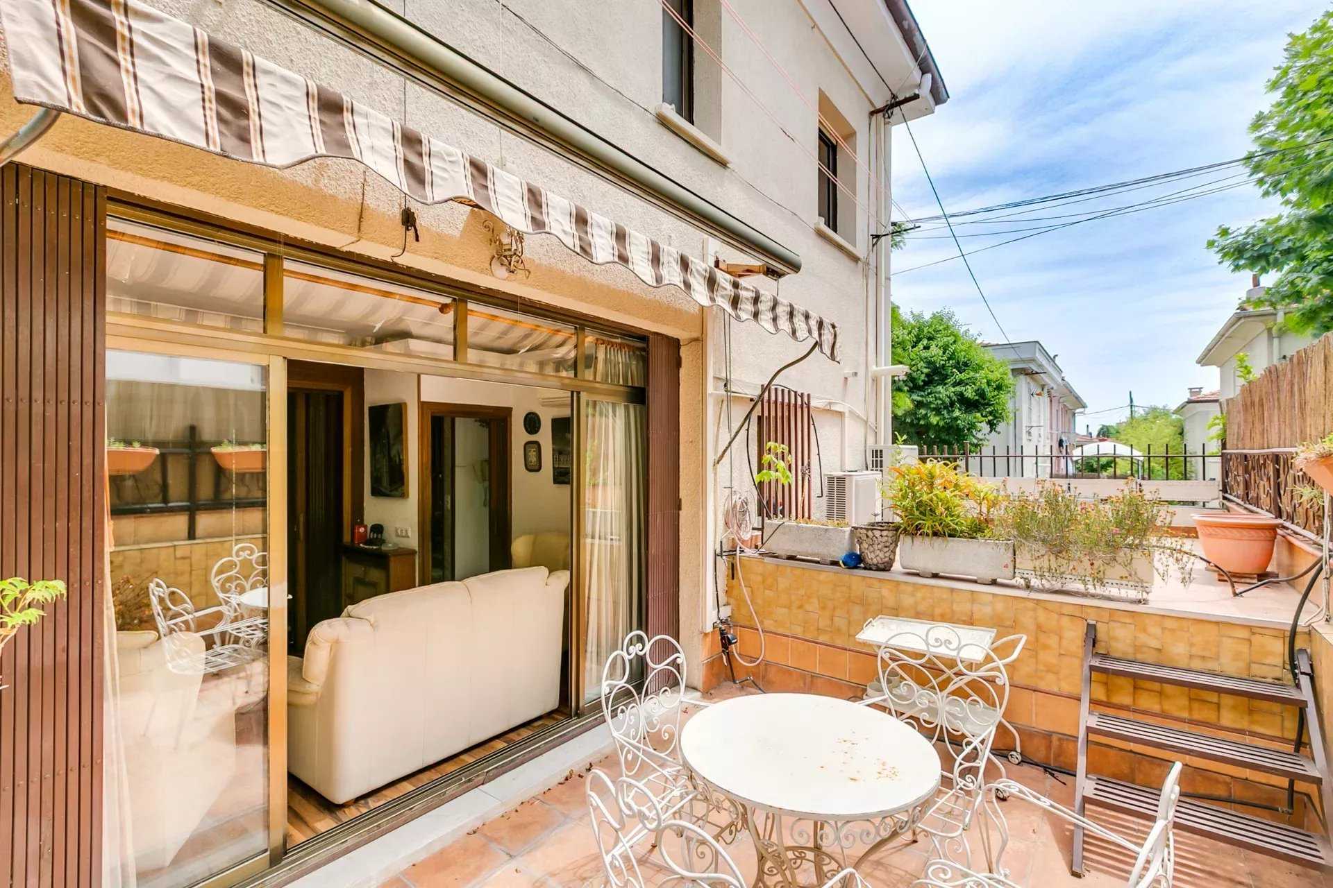 Madrid  - Maison 1 Pi&egrave;ce 4 Chambres