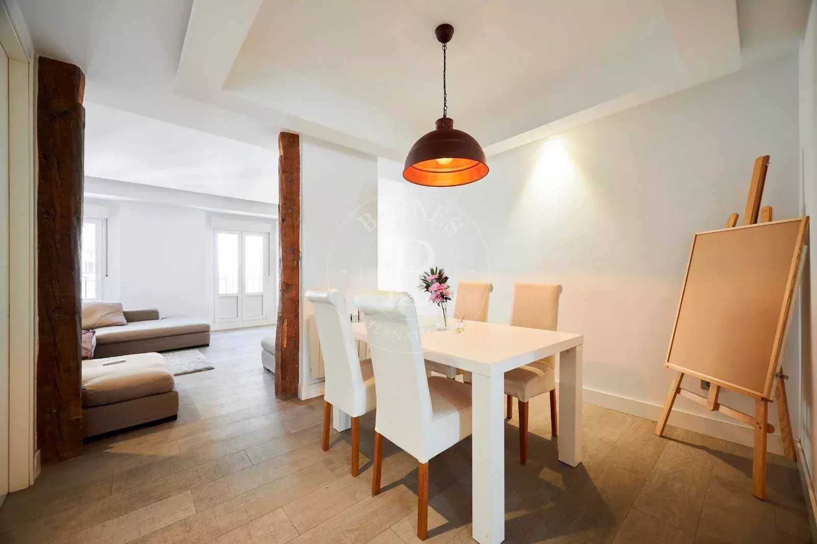 Madrid  - Apartment 4 Bedrooms