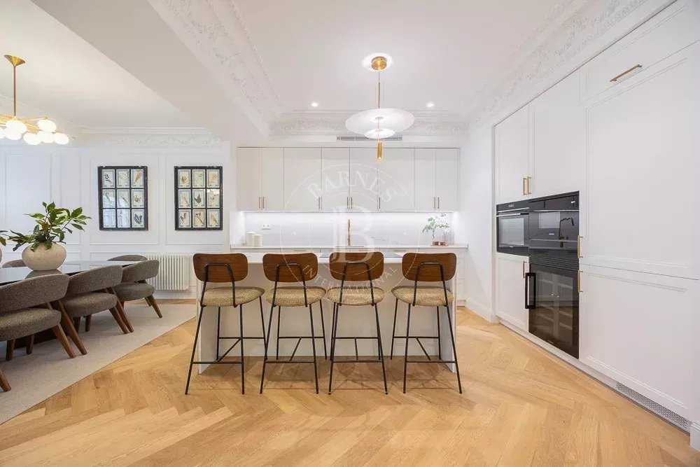 Madrid  - Apartment 4 Bedrooms