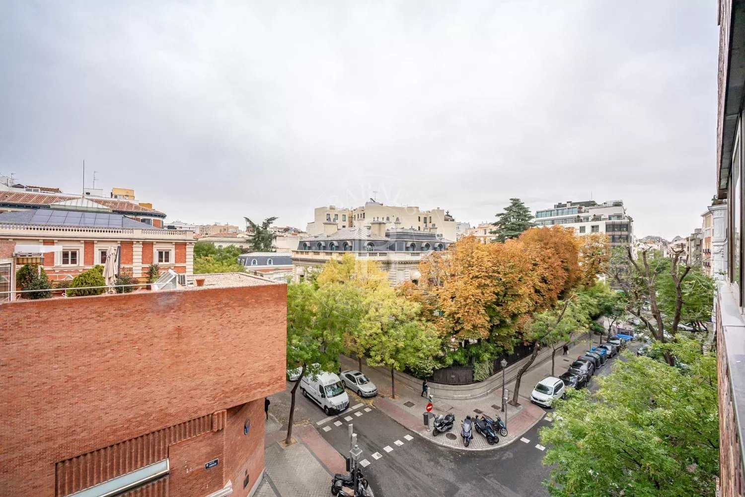 Madrid  - Piso 3 Cuartos 3 Habitaciones