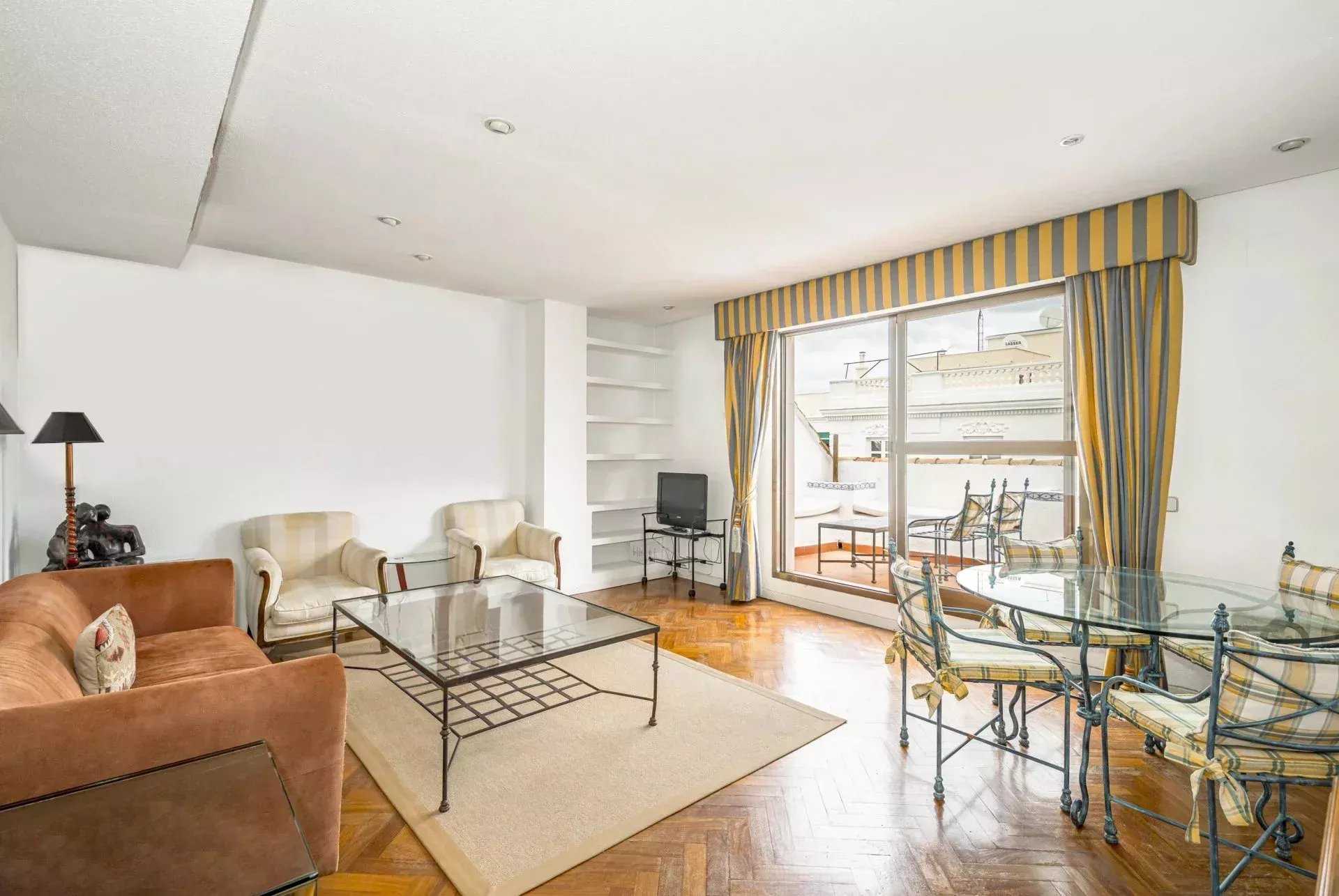 Madrid  - Apartment 3 Bedrooms