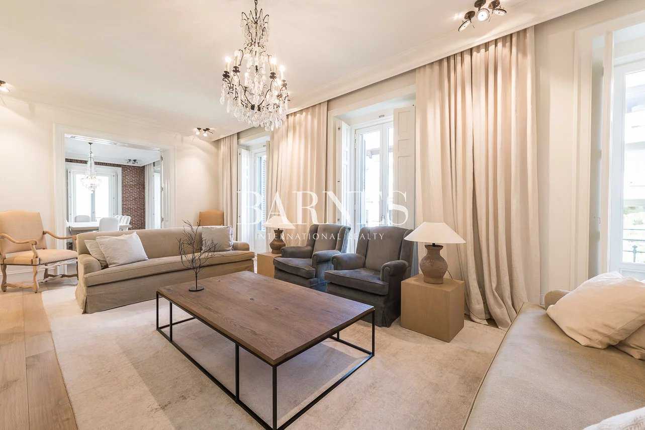 Madrid  - Appartement 6 Pi&egrave;ces 6 Chambres