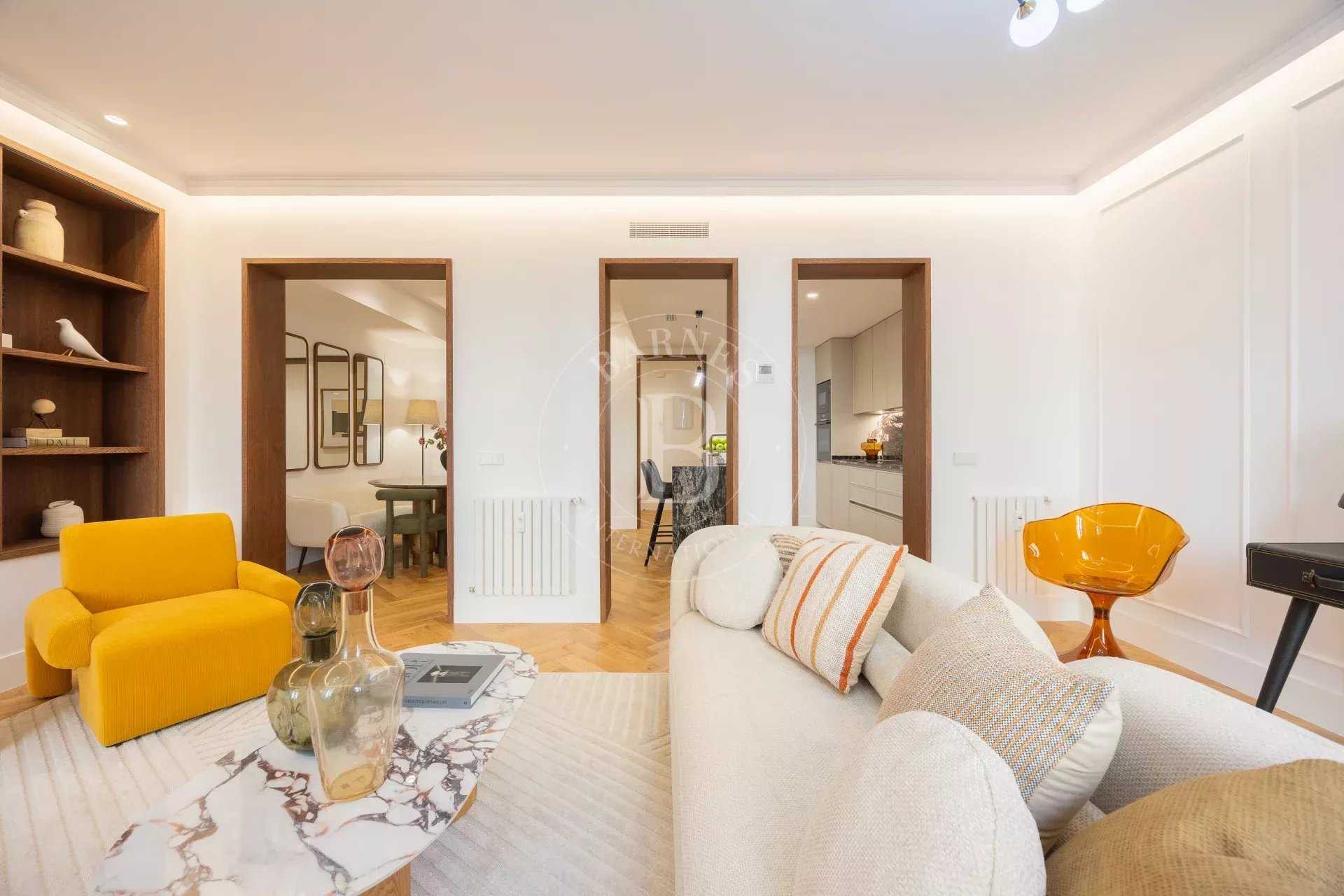 Madrid  - Appartement 5 Pi&egrave;ces 3 Chambres