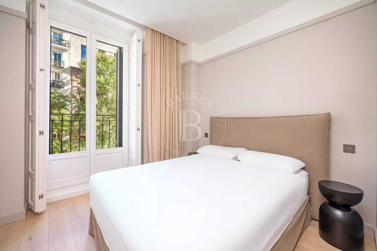Madrid  - Apartment 3 Bedrooms