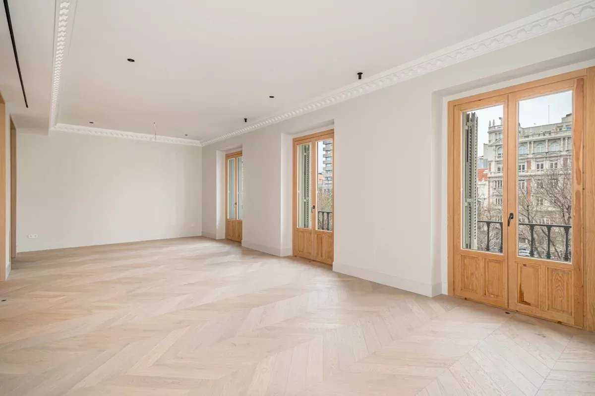Madrid  - Apartment 4 Bedrooms
