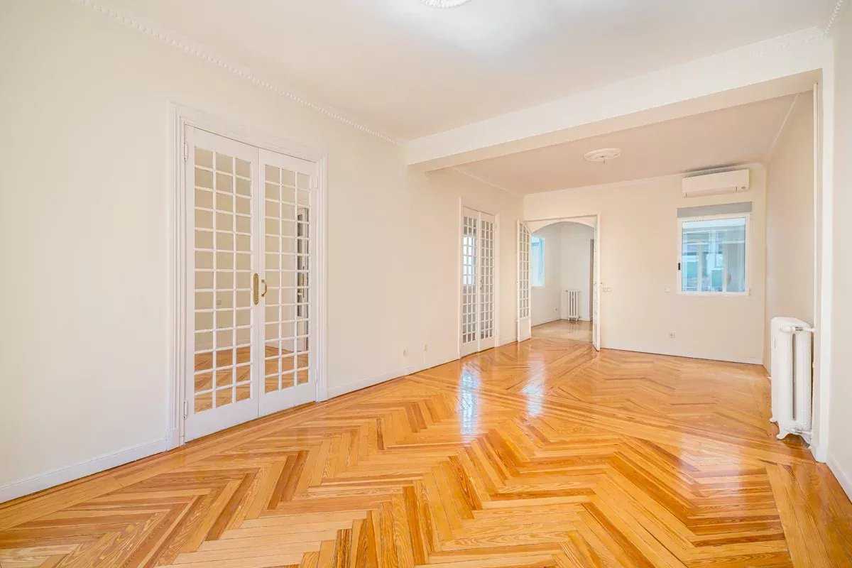 Madrid  - Appartement 3 Pièces 3 Chambres