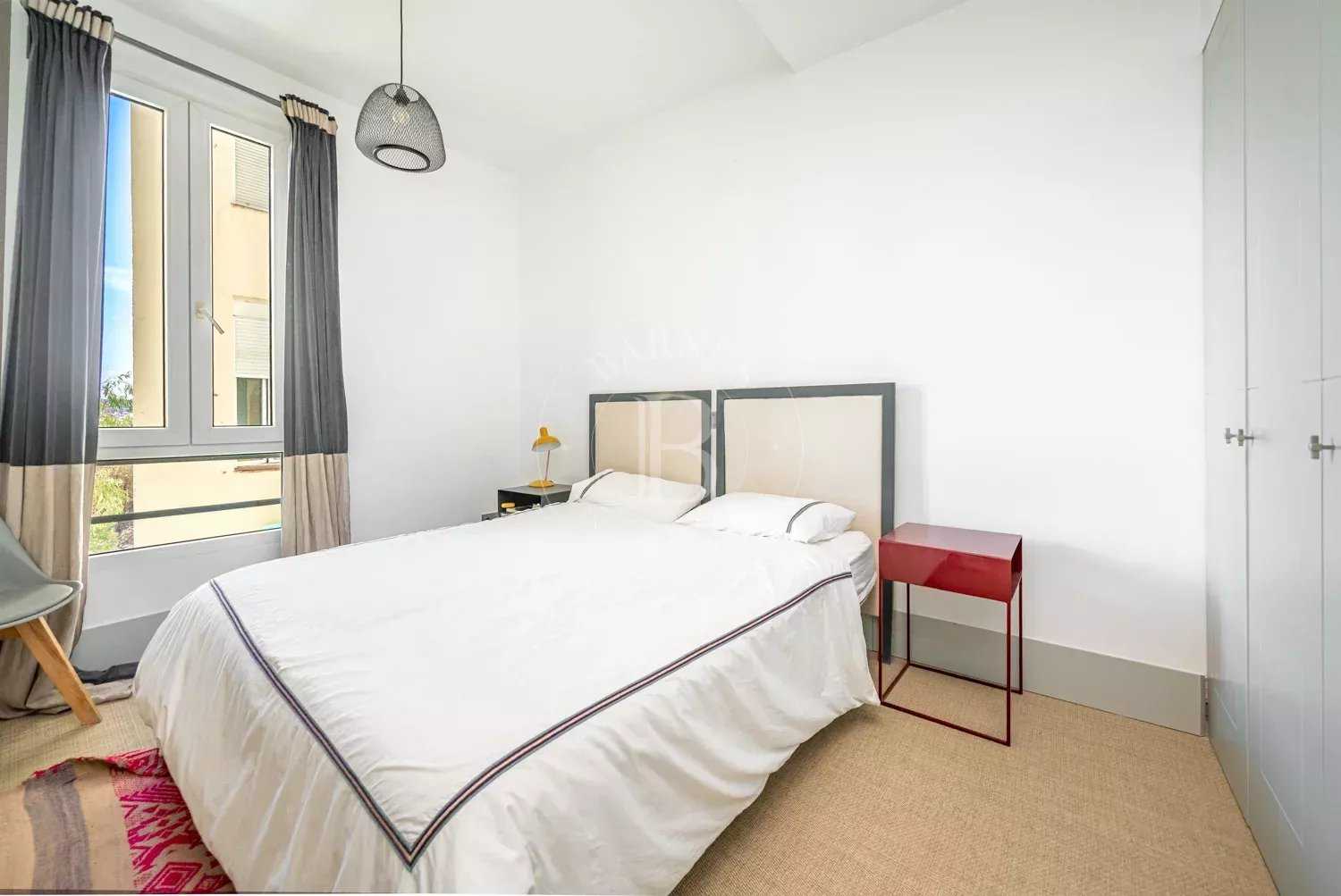 Madrid  - Apartment 3 Bedrooms