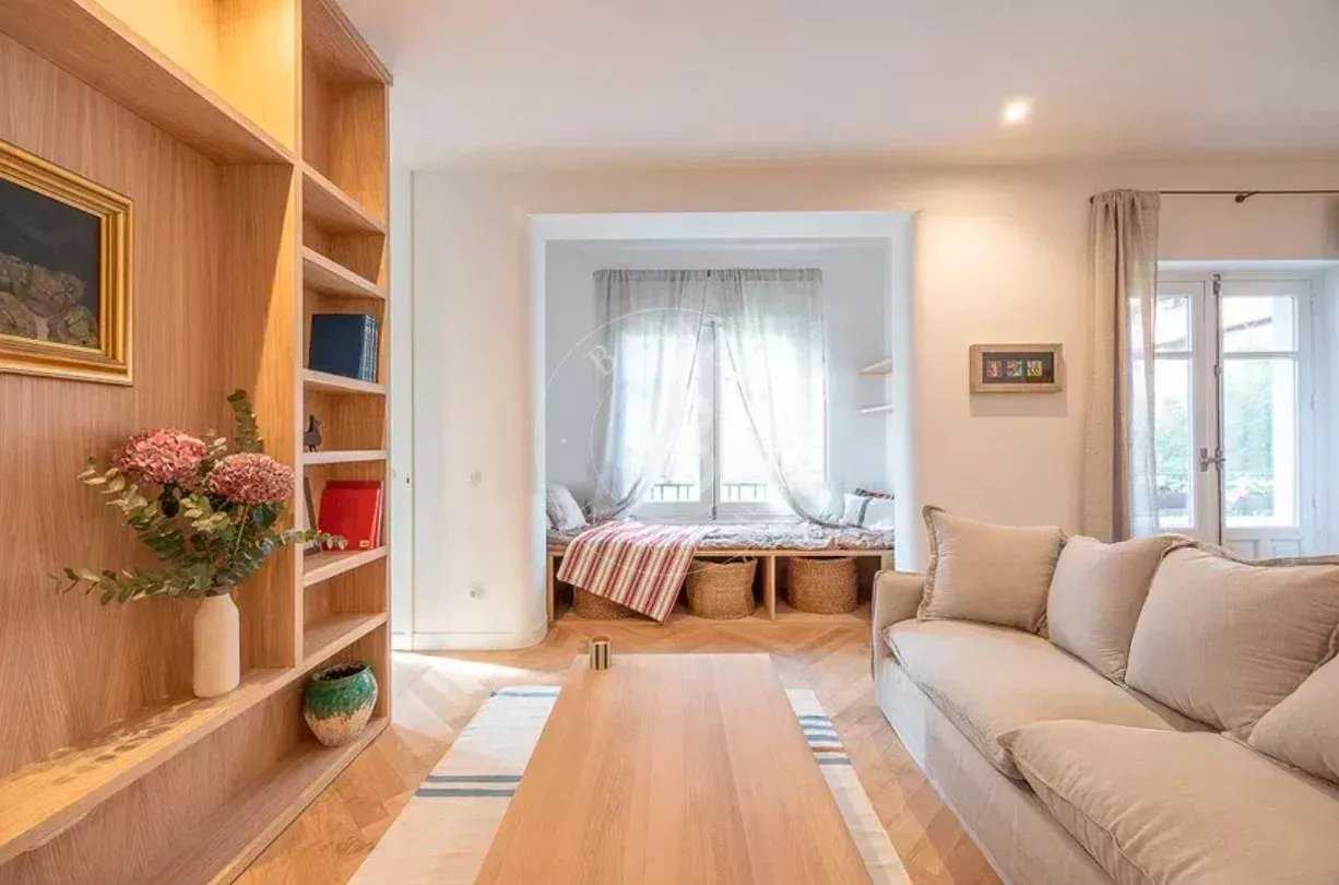 Madrid  - Apartment 3 Bedrooms