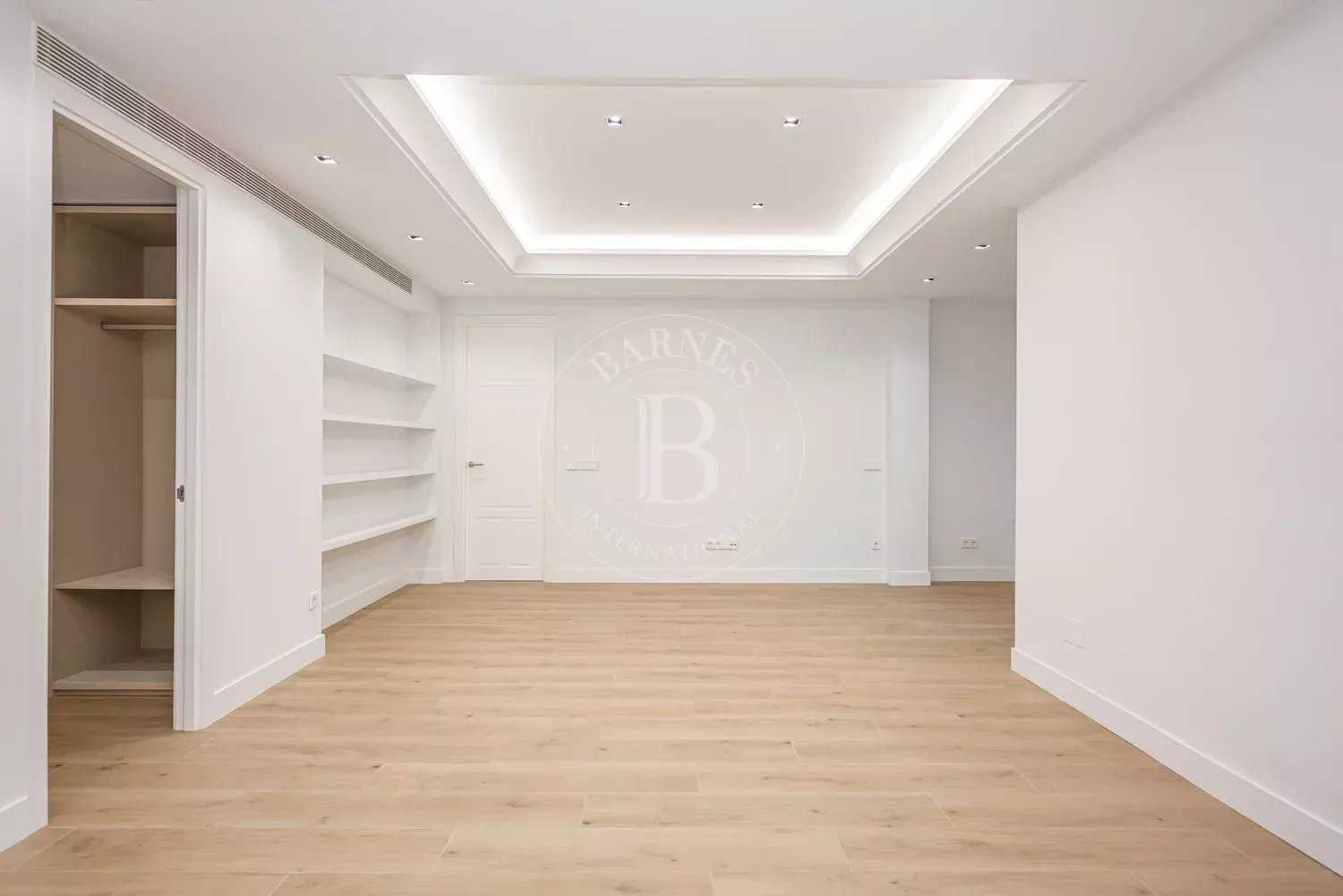 Madrid  - Apartment 3 Bedrooms