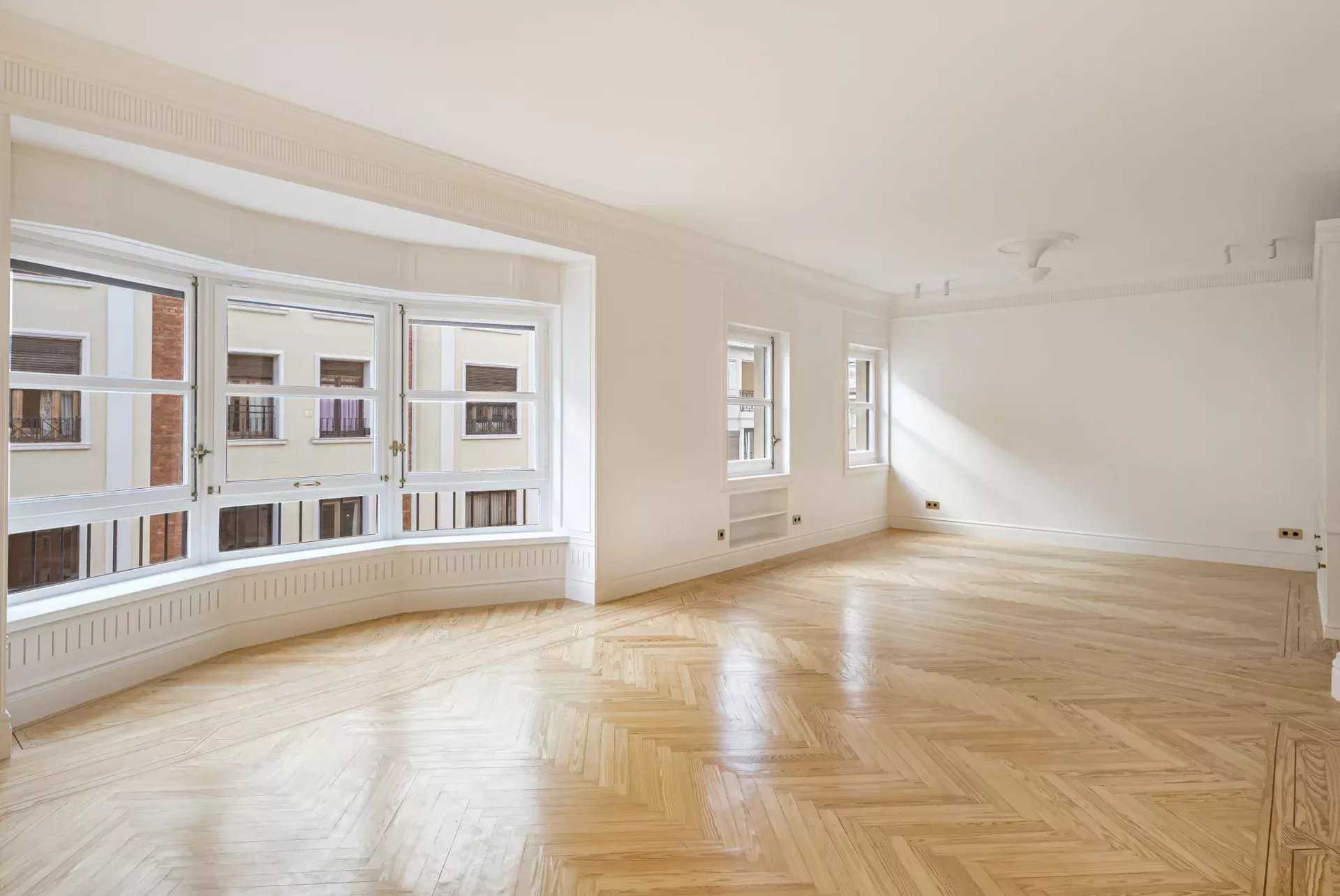 Madrid  - Apartment 4 Bedrooms