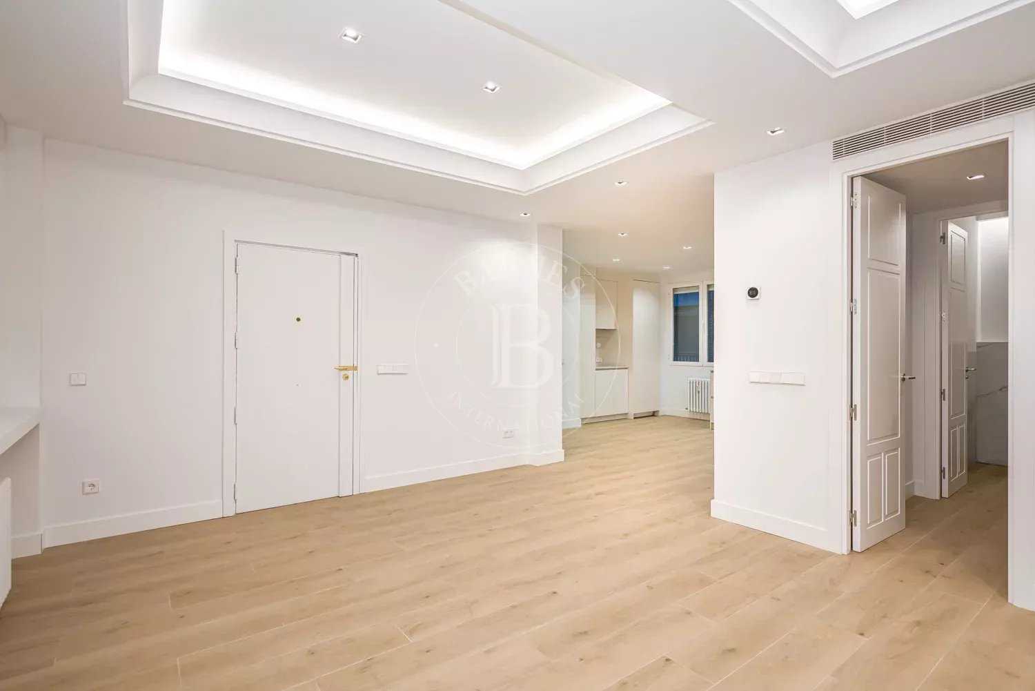 Madrid  - Apartment 3 Bedrooms