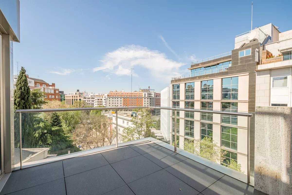 Madrid  - Apartment 3 Bedrooms