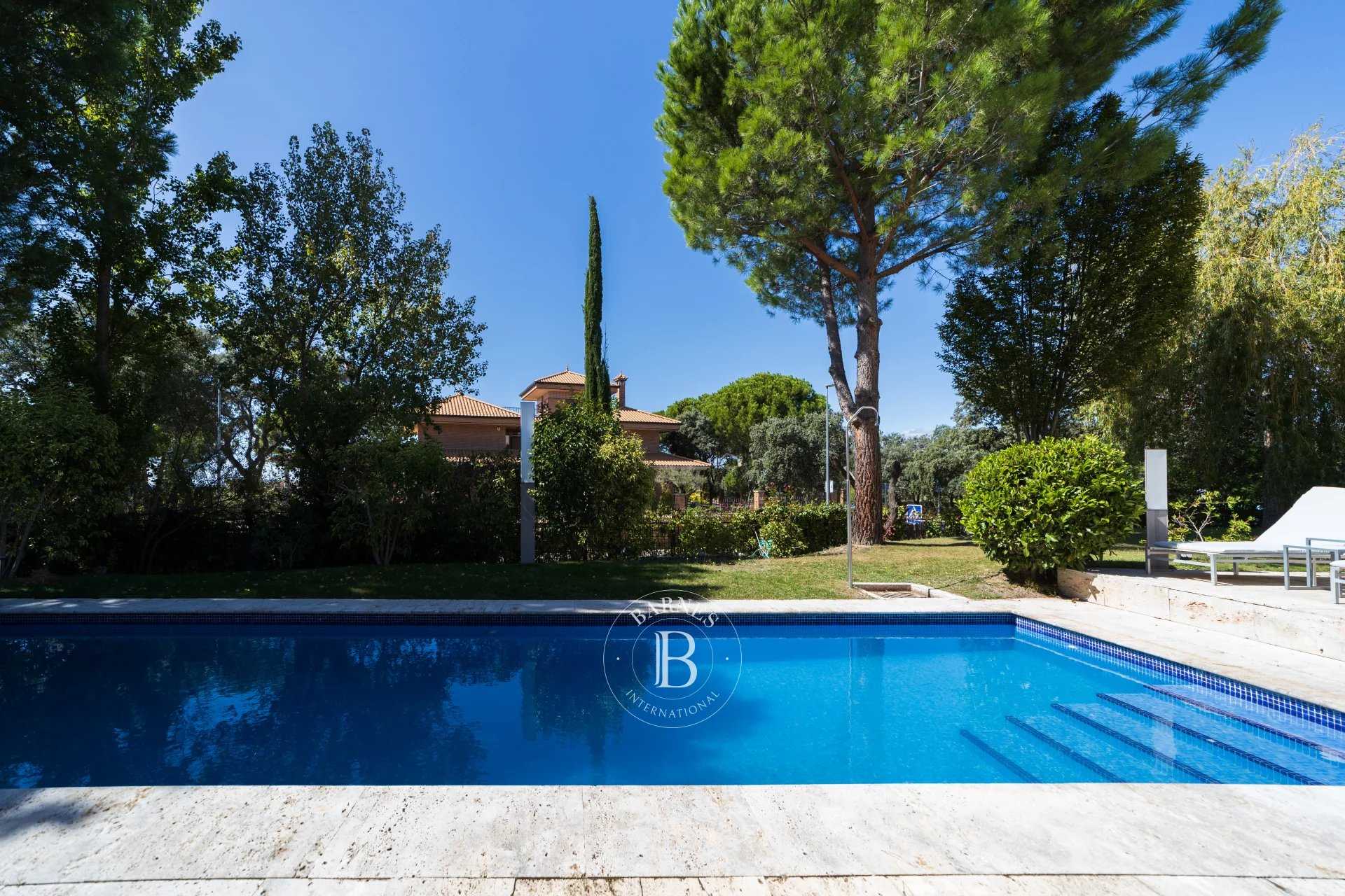 Chalet Las Rozas de Madrid  -  ref 83320272 (picture 2)