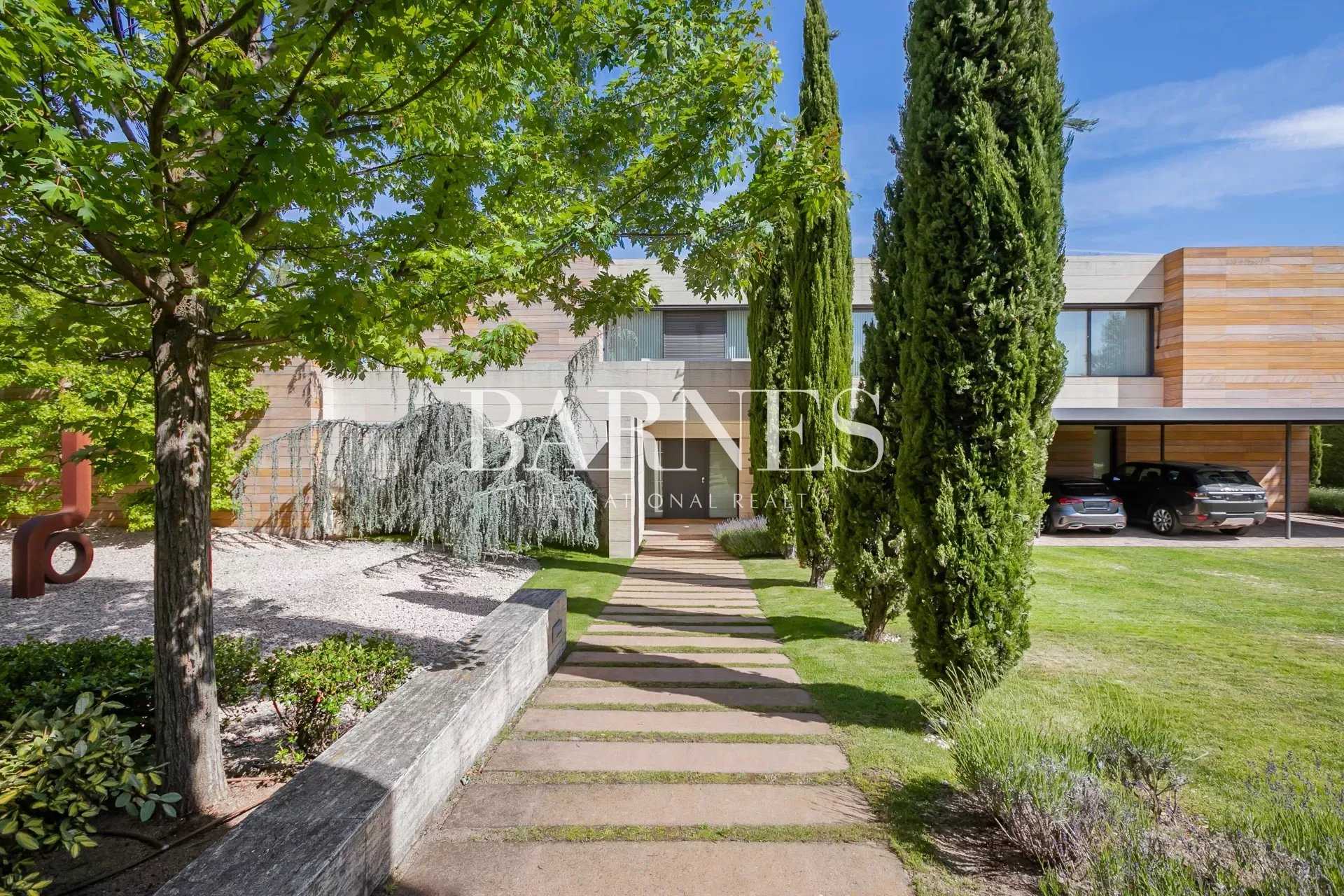 Villa Pozuelo de Alarcón  -  ref 82619760 (picture 1)