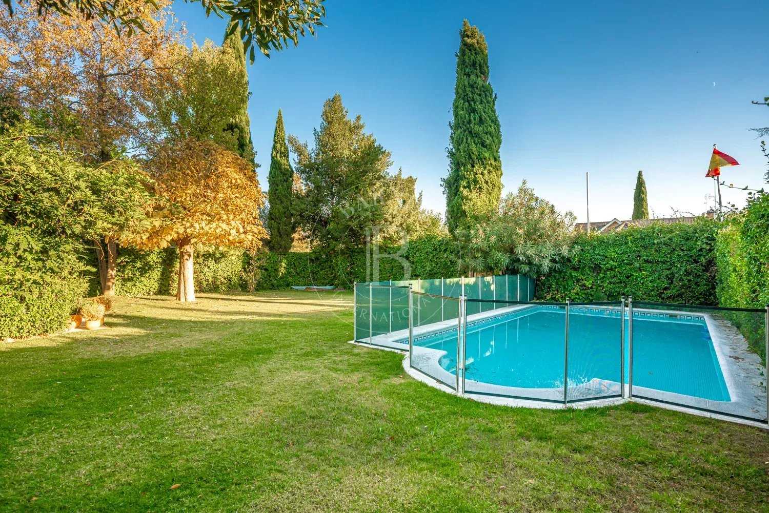 Chalet Alcobendas  -  ref 86394989 (picture 2)