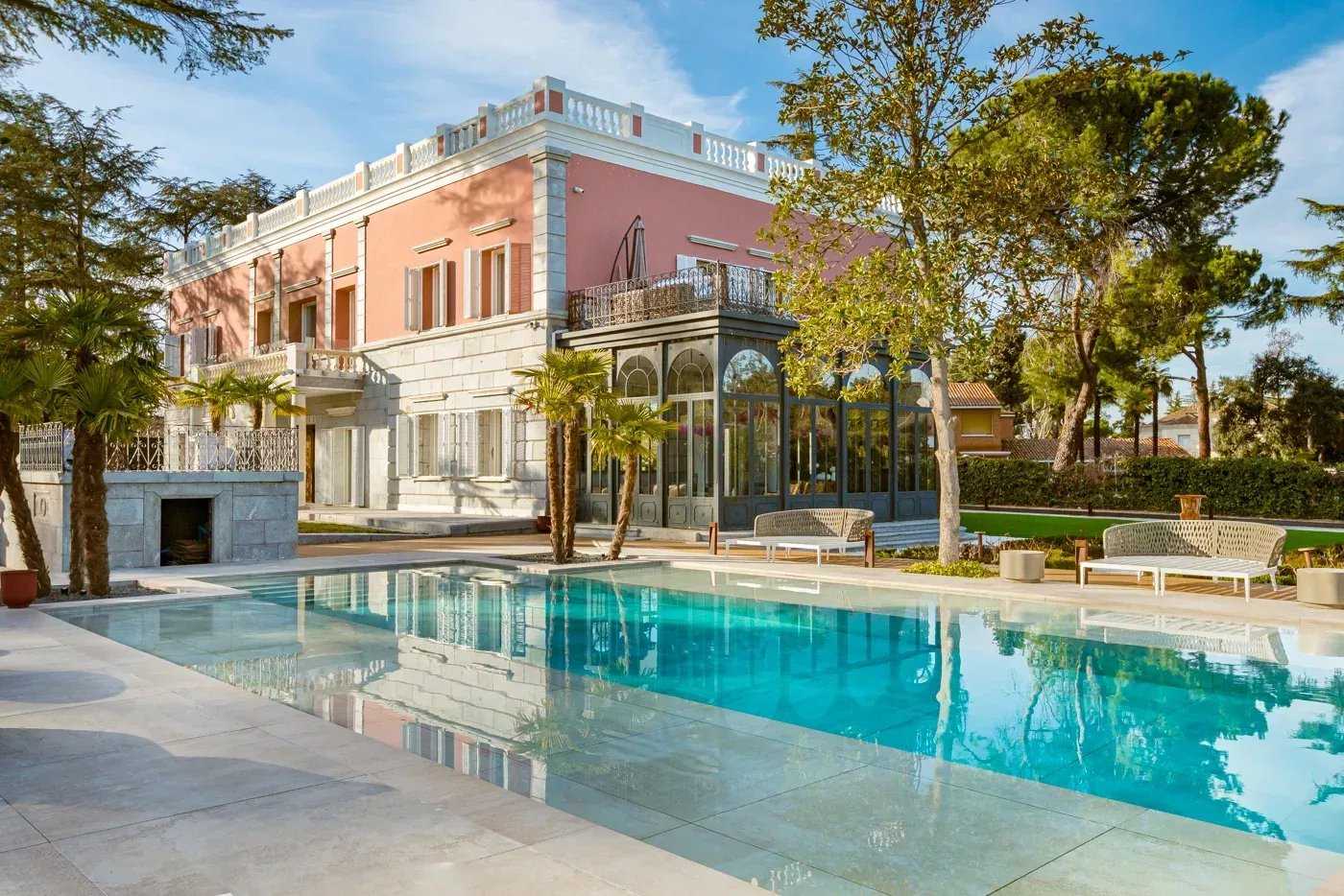 Villa Madrid  -  ref 83712378 (picture 1)