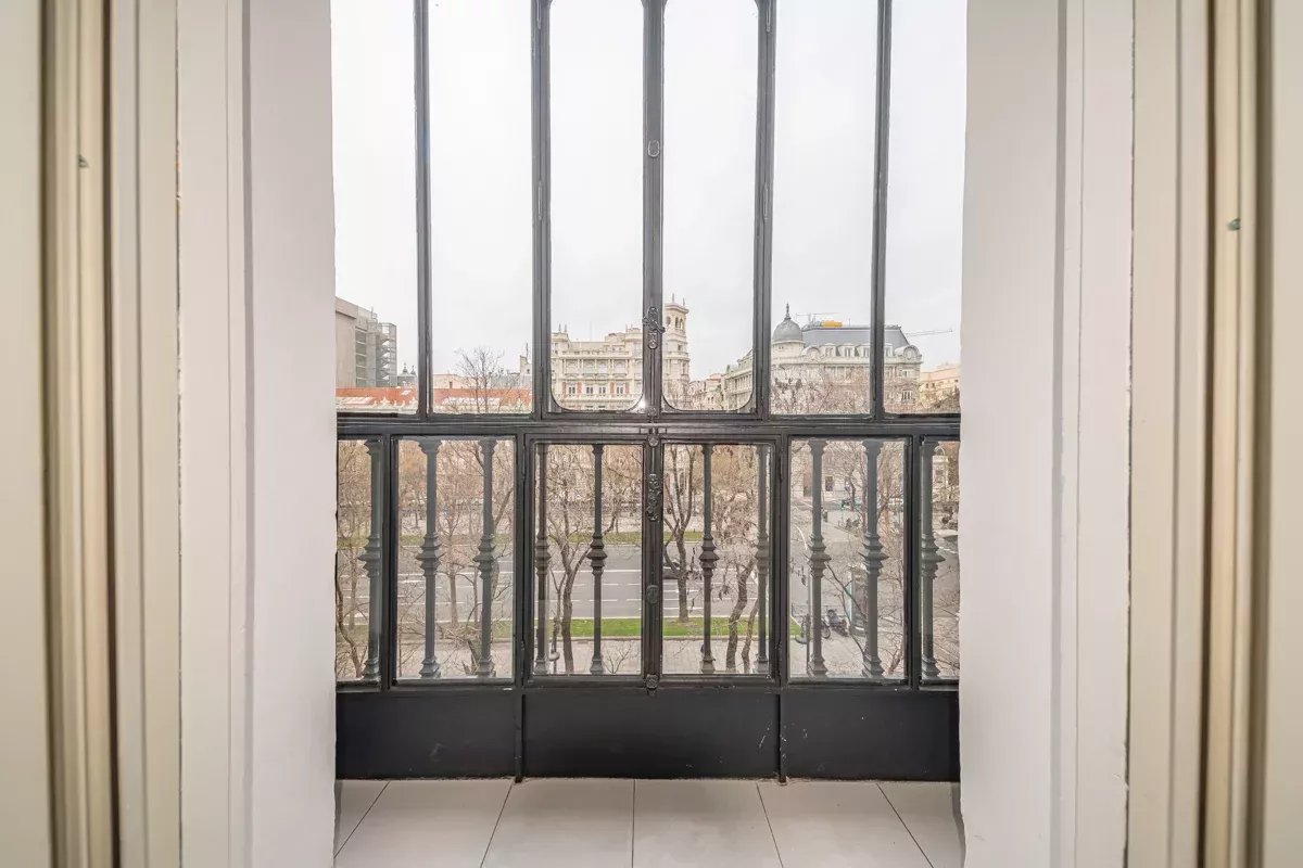 Madrid  - Apartment 4 Bedrooms - picture 9