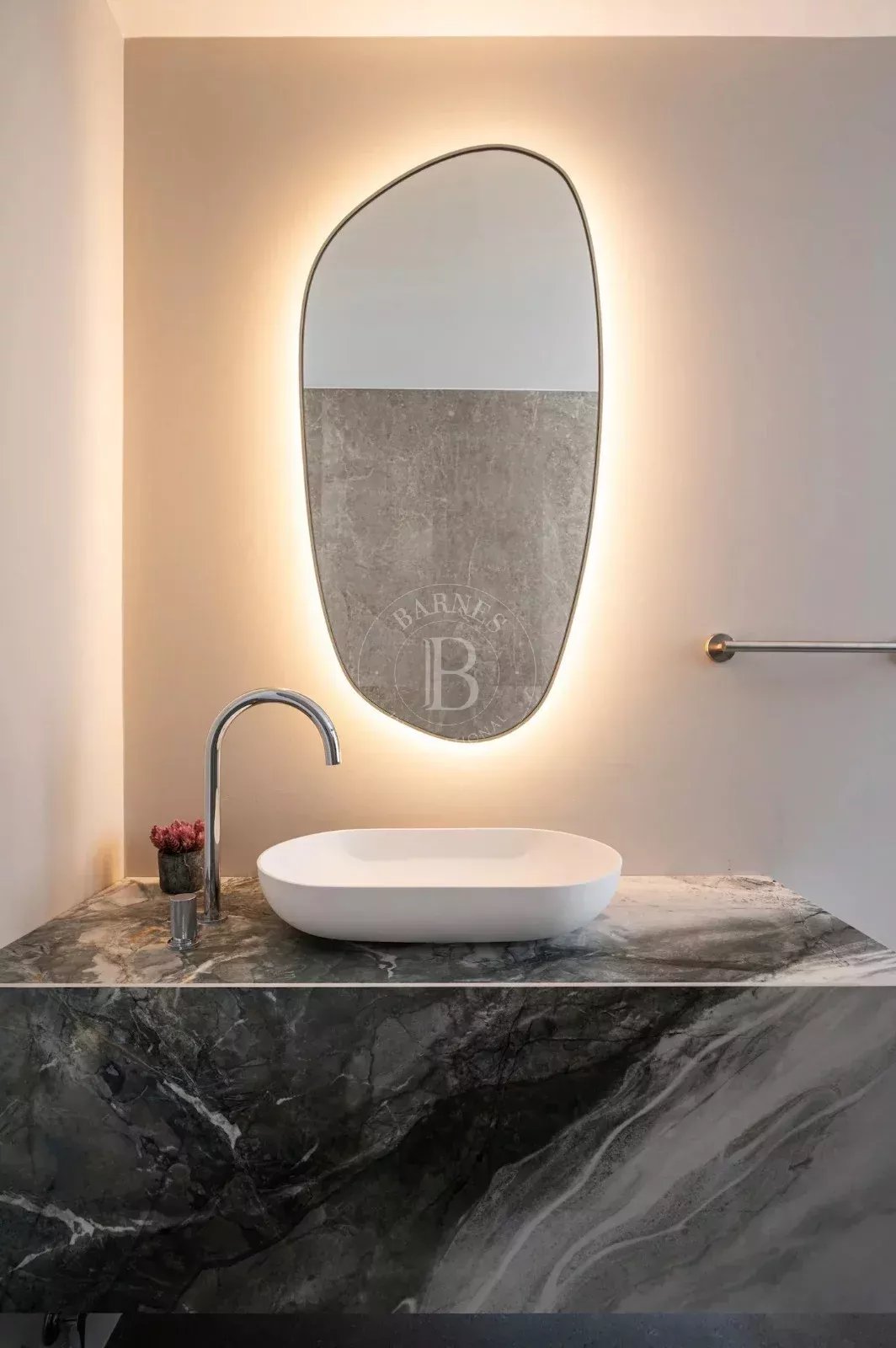 Madrid  - Apartment 4 Bedrooms - picture 13