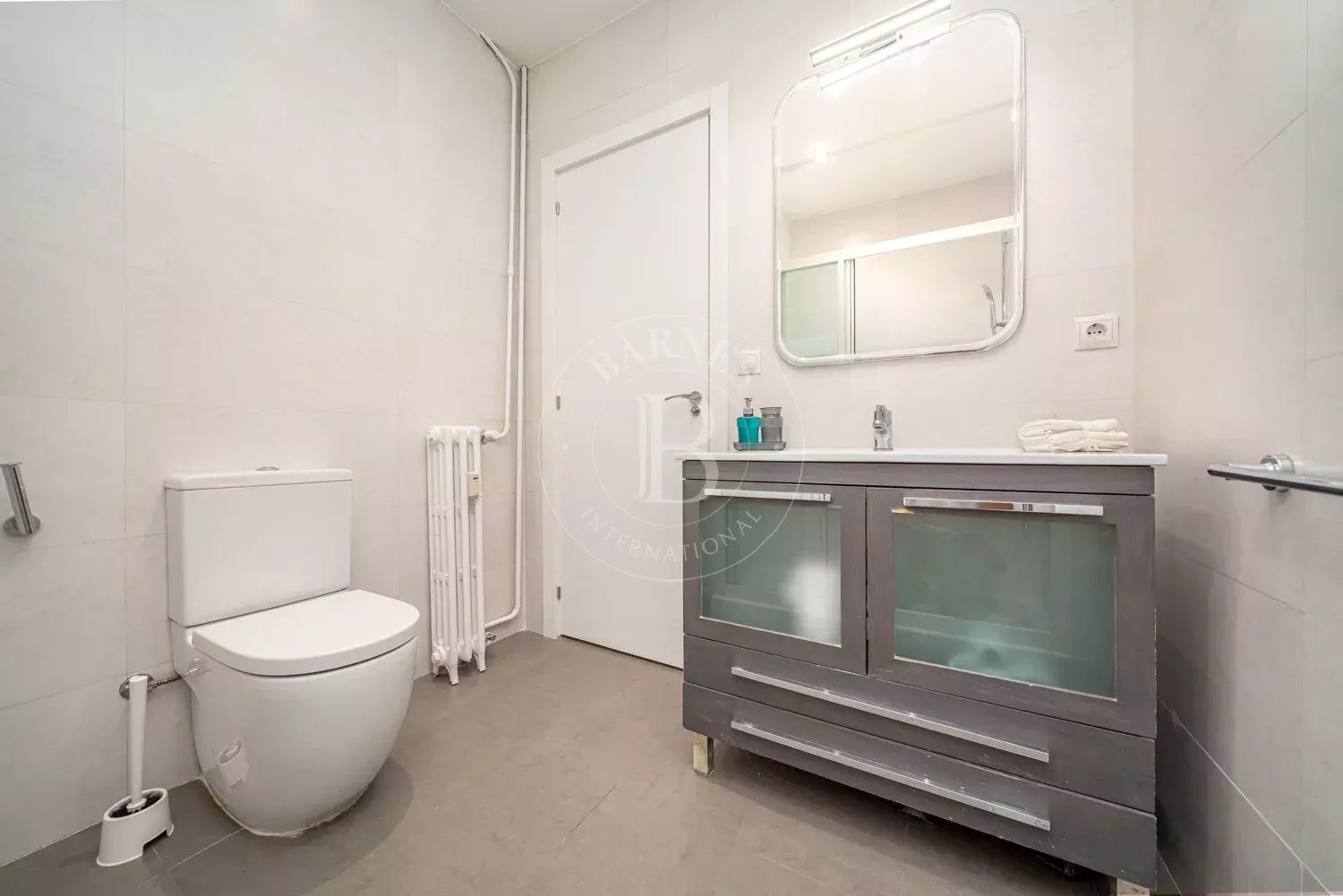 Madrid  - Apartment 3 Bedrooms - picture 9