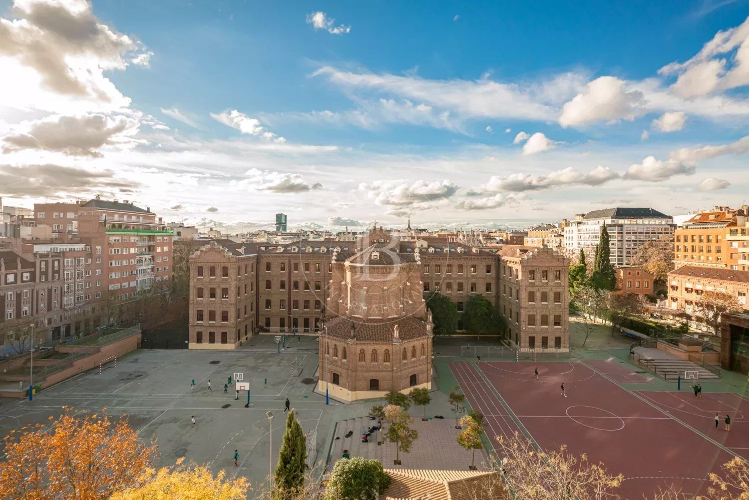 Madrid  - Apartment 2 Bedrooms - picture 14