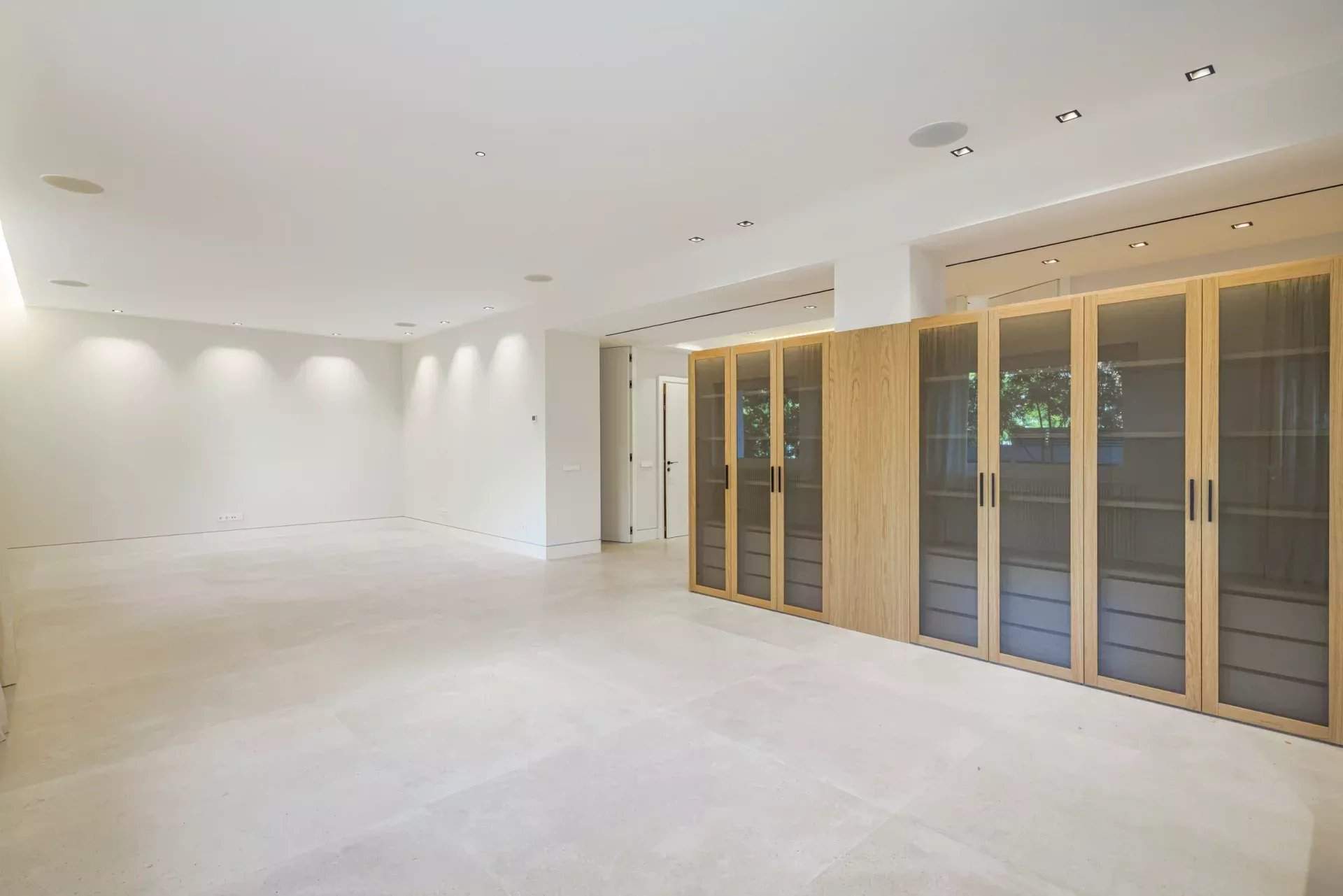 Madrid  - Apartment 4 Bedrooms - picture 4