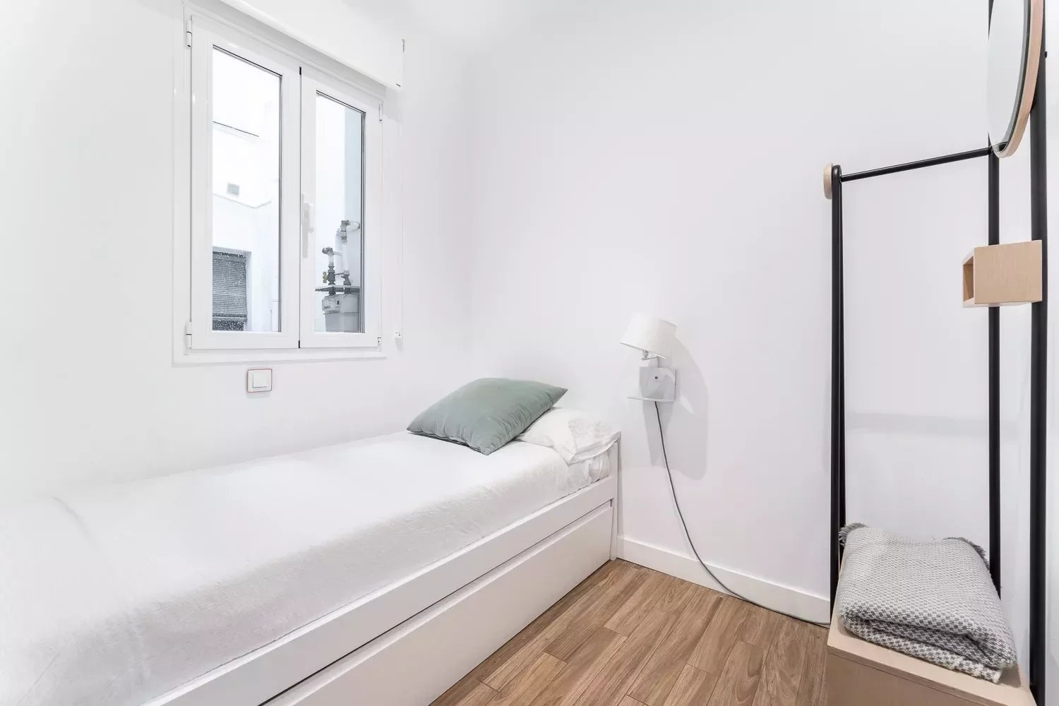 Madrid  - Apartment 2 Bedrooms - picture 12