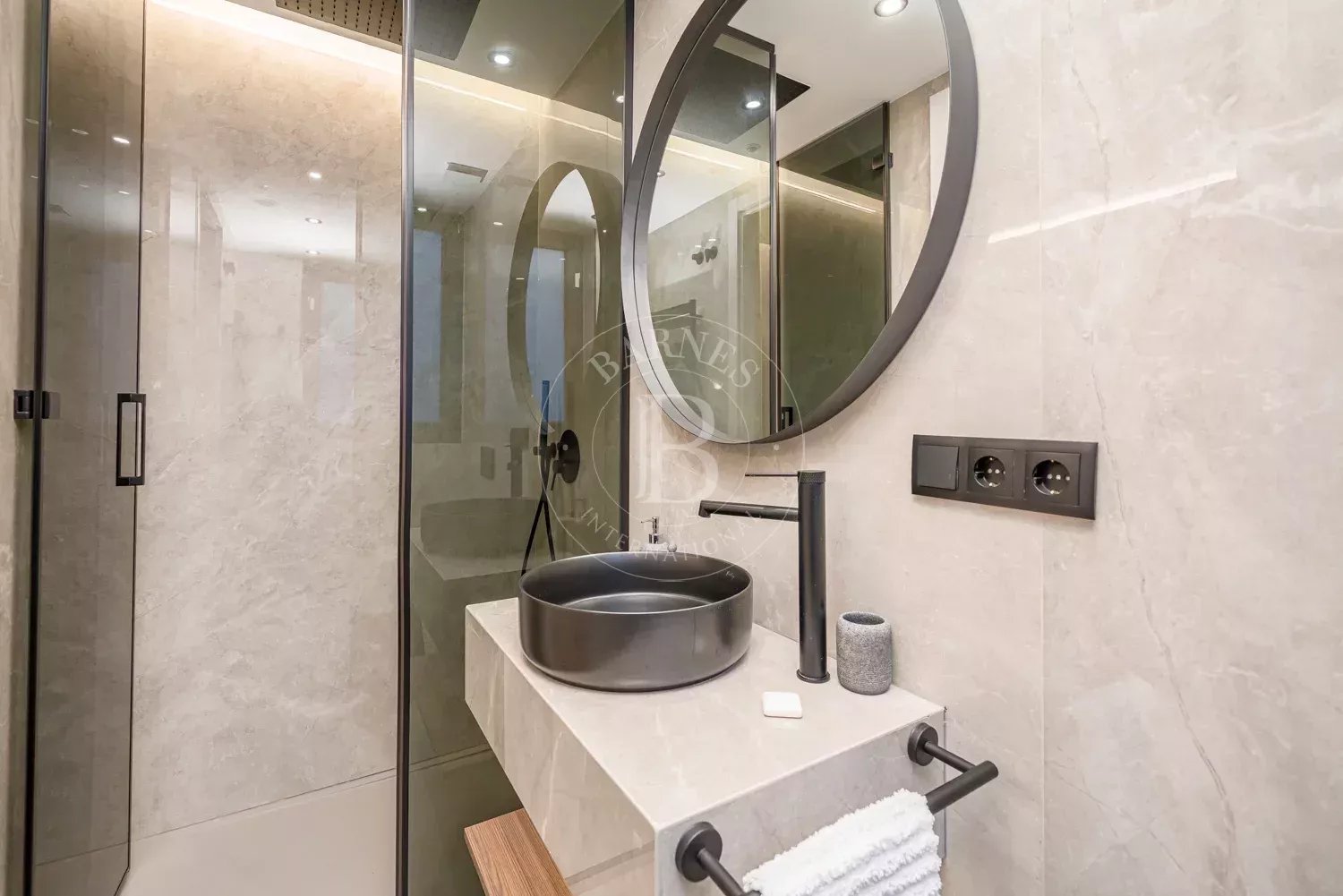 Madrid  - Apartment 2 Bedrooms - picture 13