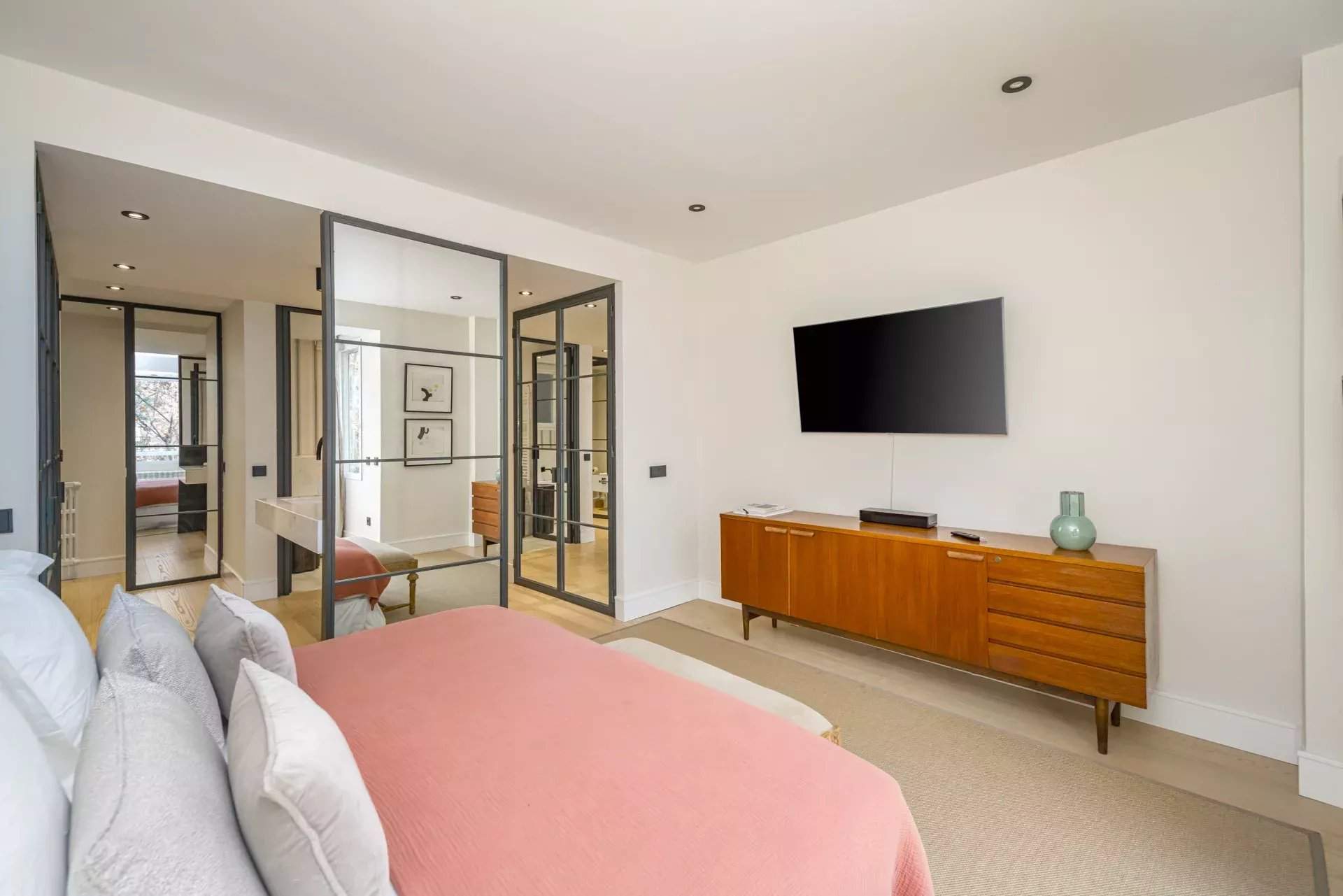 Madrid  - Apartment 4 Bedrooms - picture 17