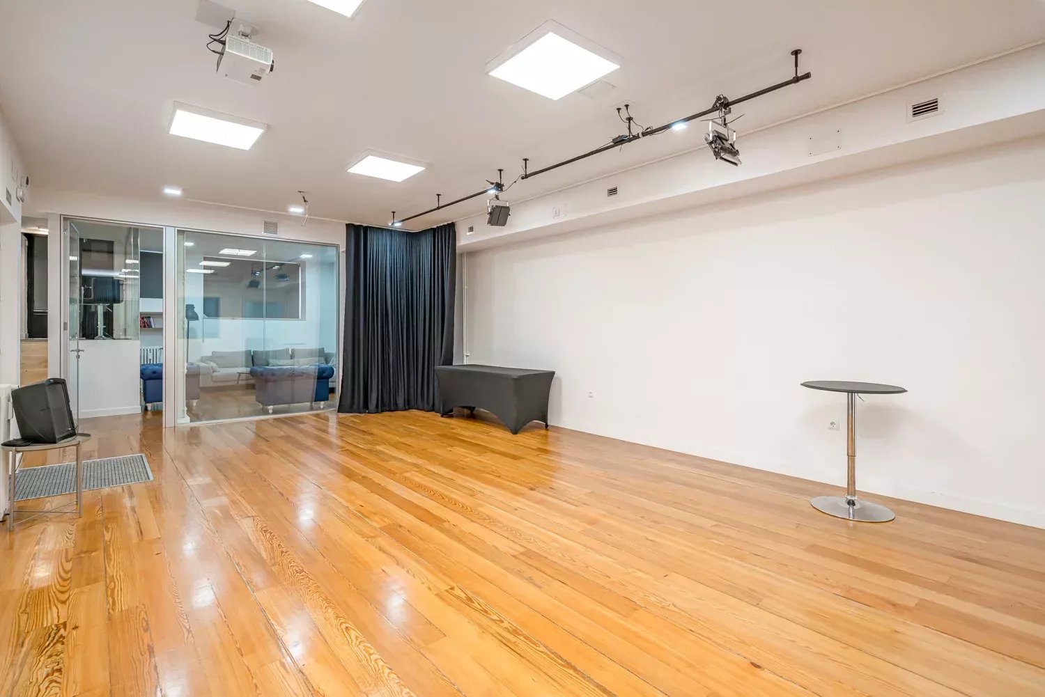 Madrid  - Premises  - picture 1