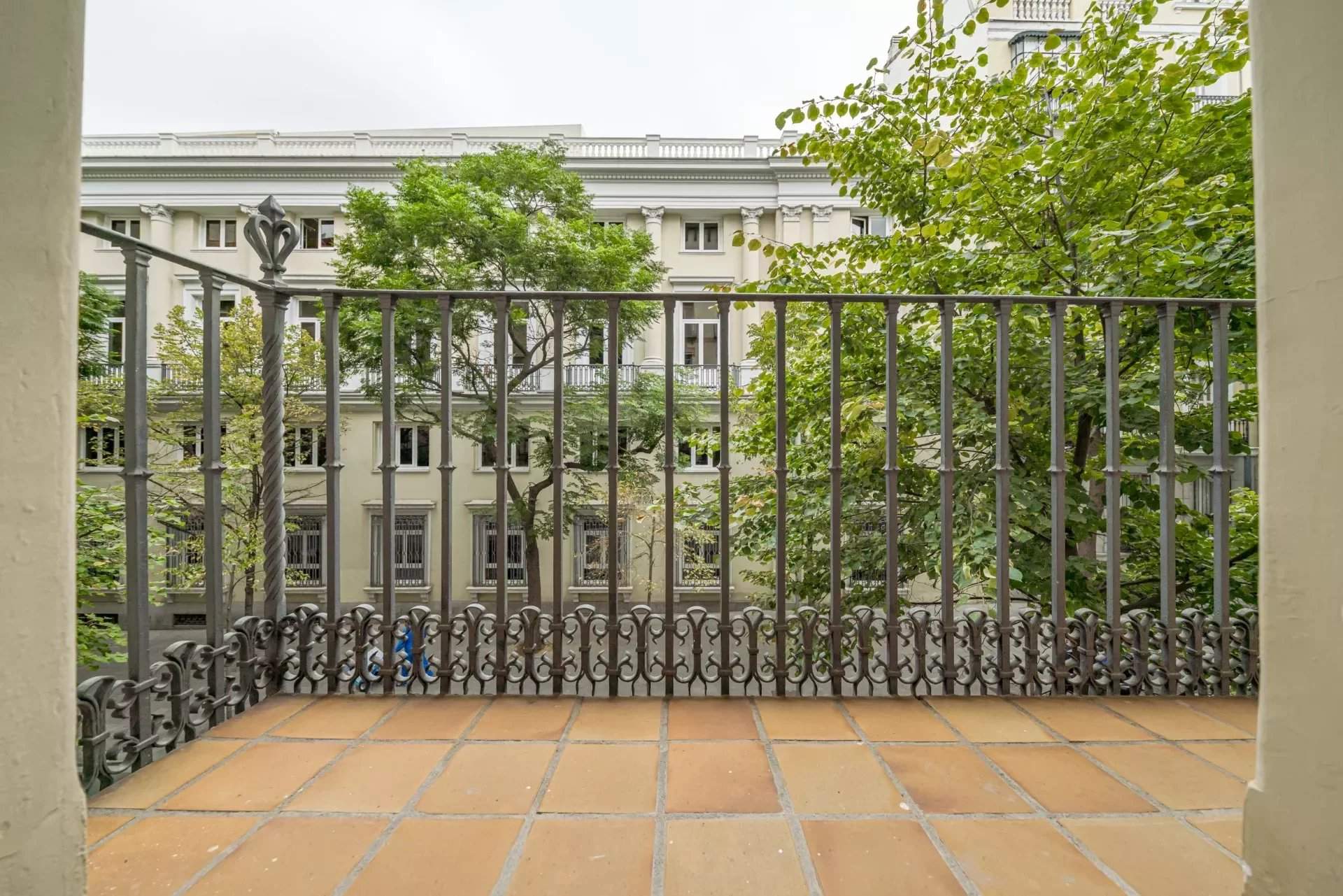 Madrid  - Apartment 2 Bedrooms - picture 12