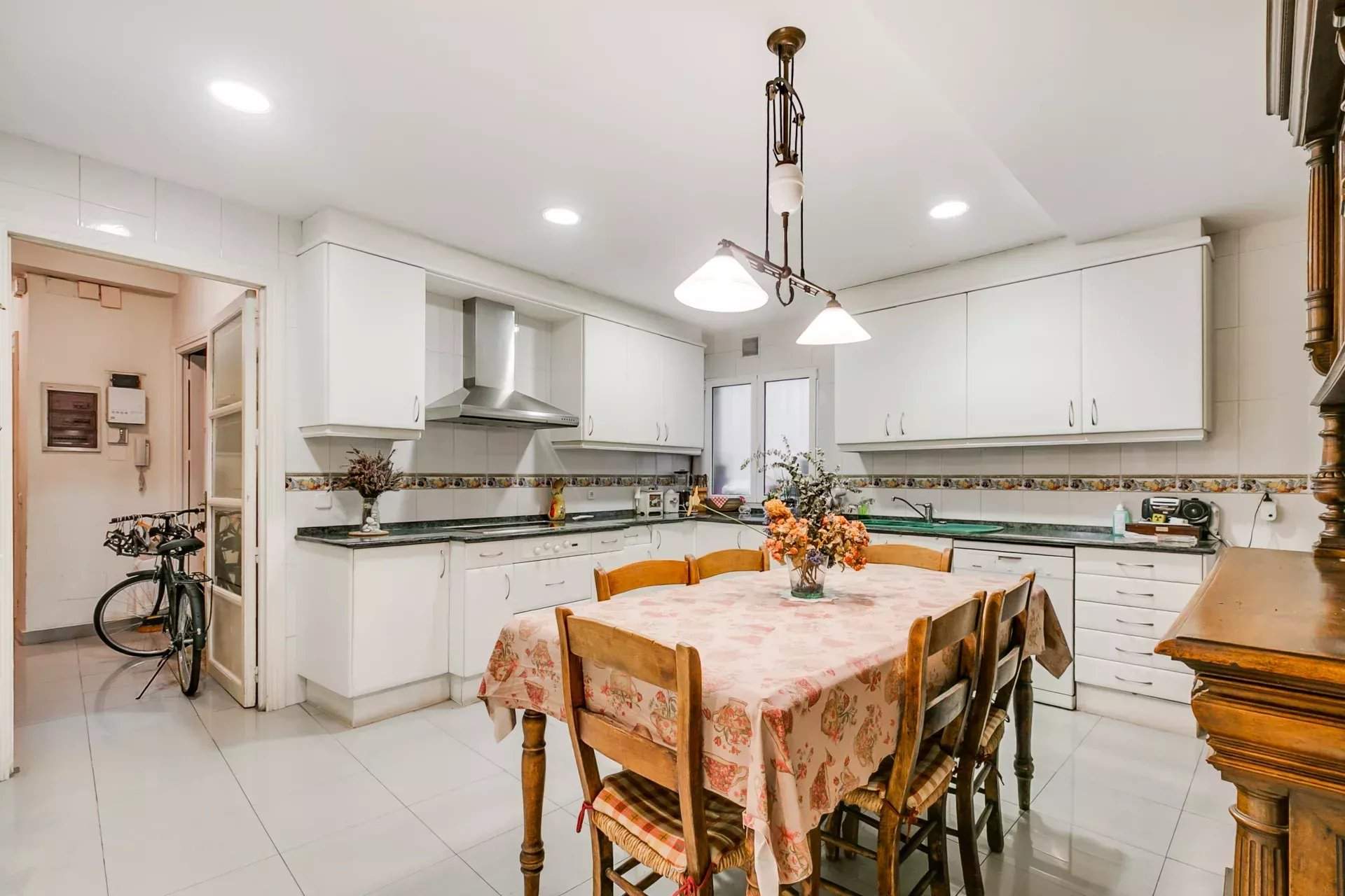 Madrid  - Apartment 5 Bedrooms - picture 18