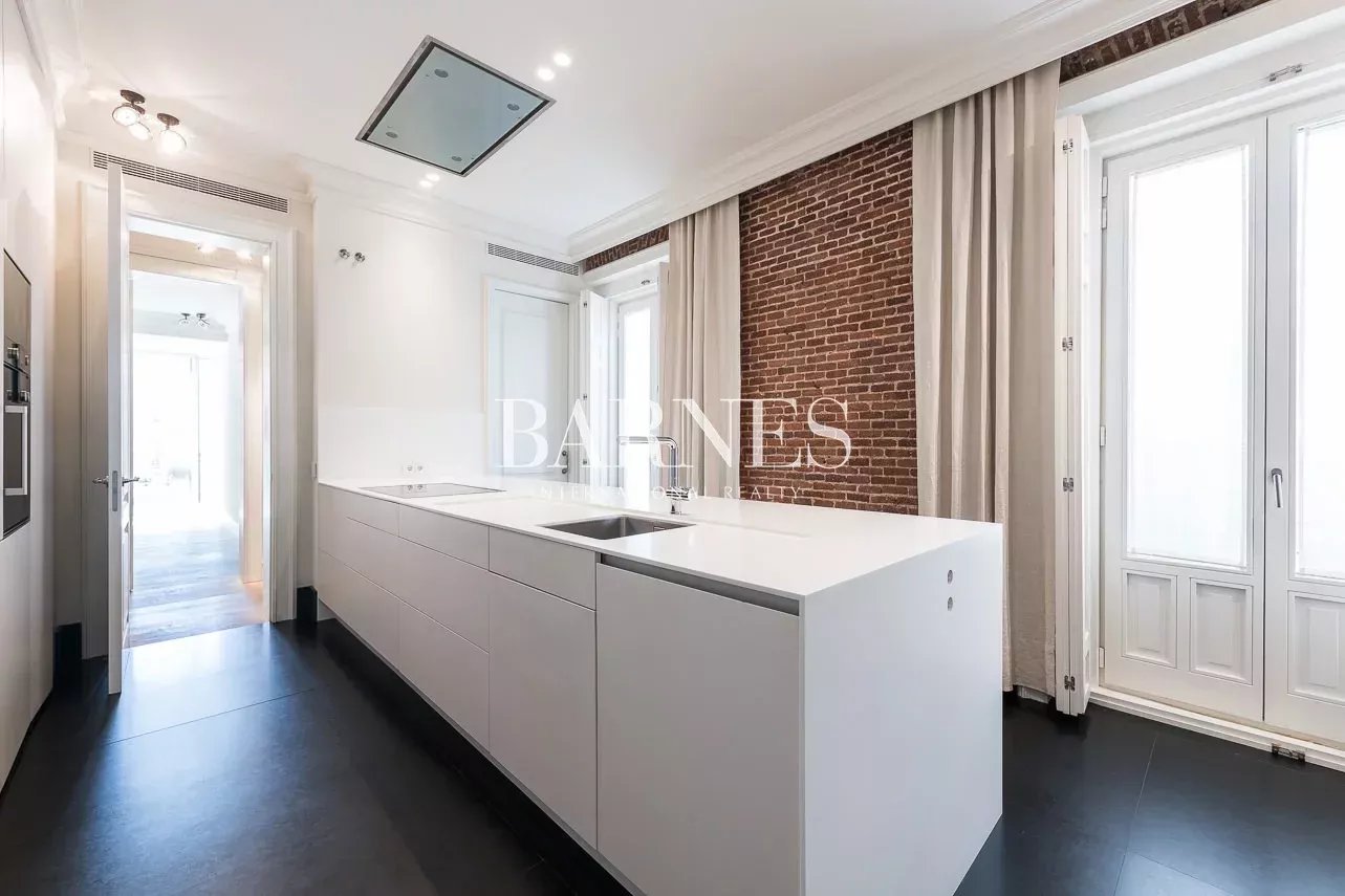 Madrid  - Apartment 6 Bedrooms - picture 16