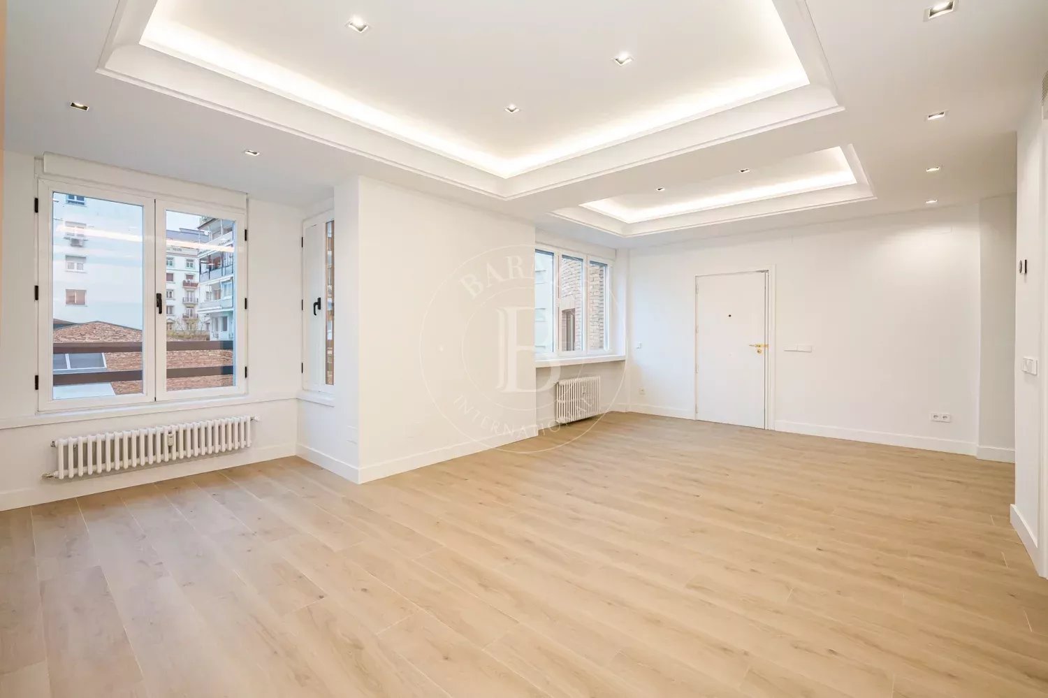 Madrid  - Apartment 3 Bedrooms - picture 2