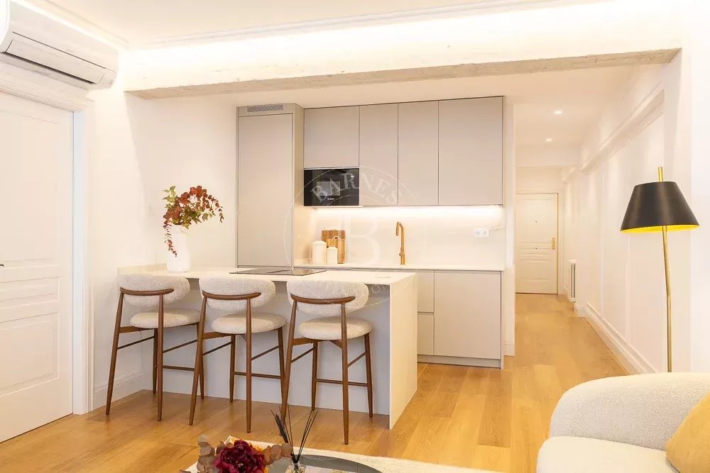 Madrid  - Apartment 3 Bedrooms - picture 9