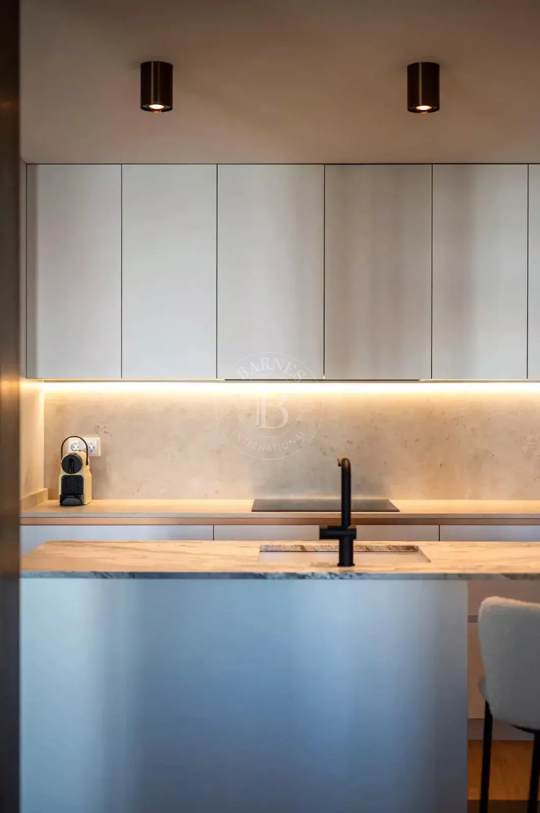 Madrid  - Apartment 4 Bedrooms - picture 10