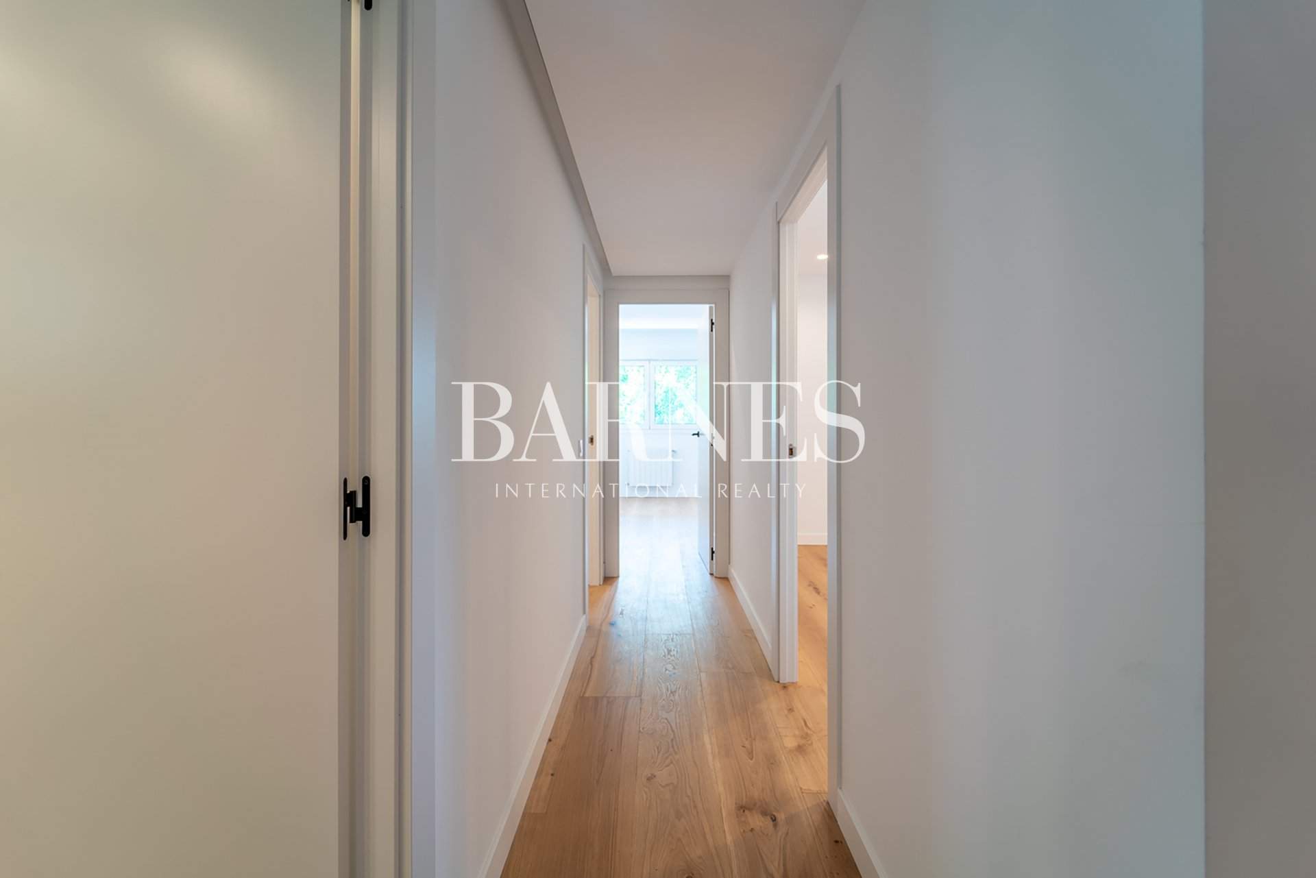 Madrid  - Apartment 4 Bedrooms - picture 11