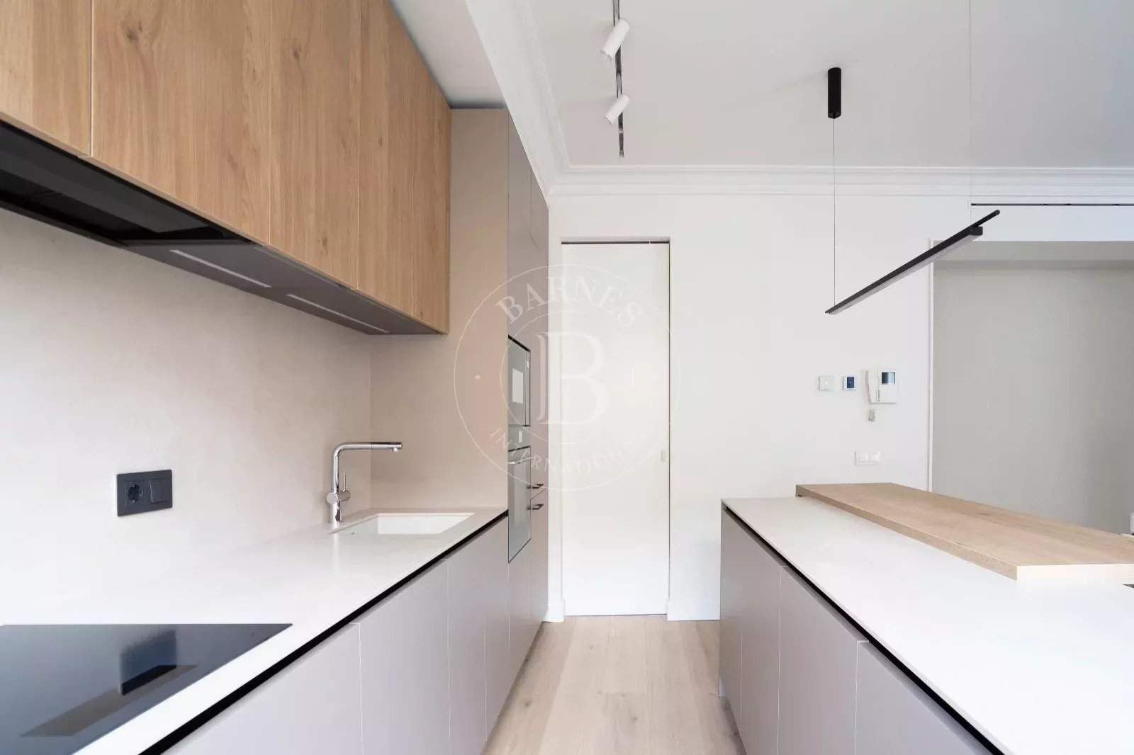 Madrid  - Apartment 3 Bedrooms - picture 4