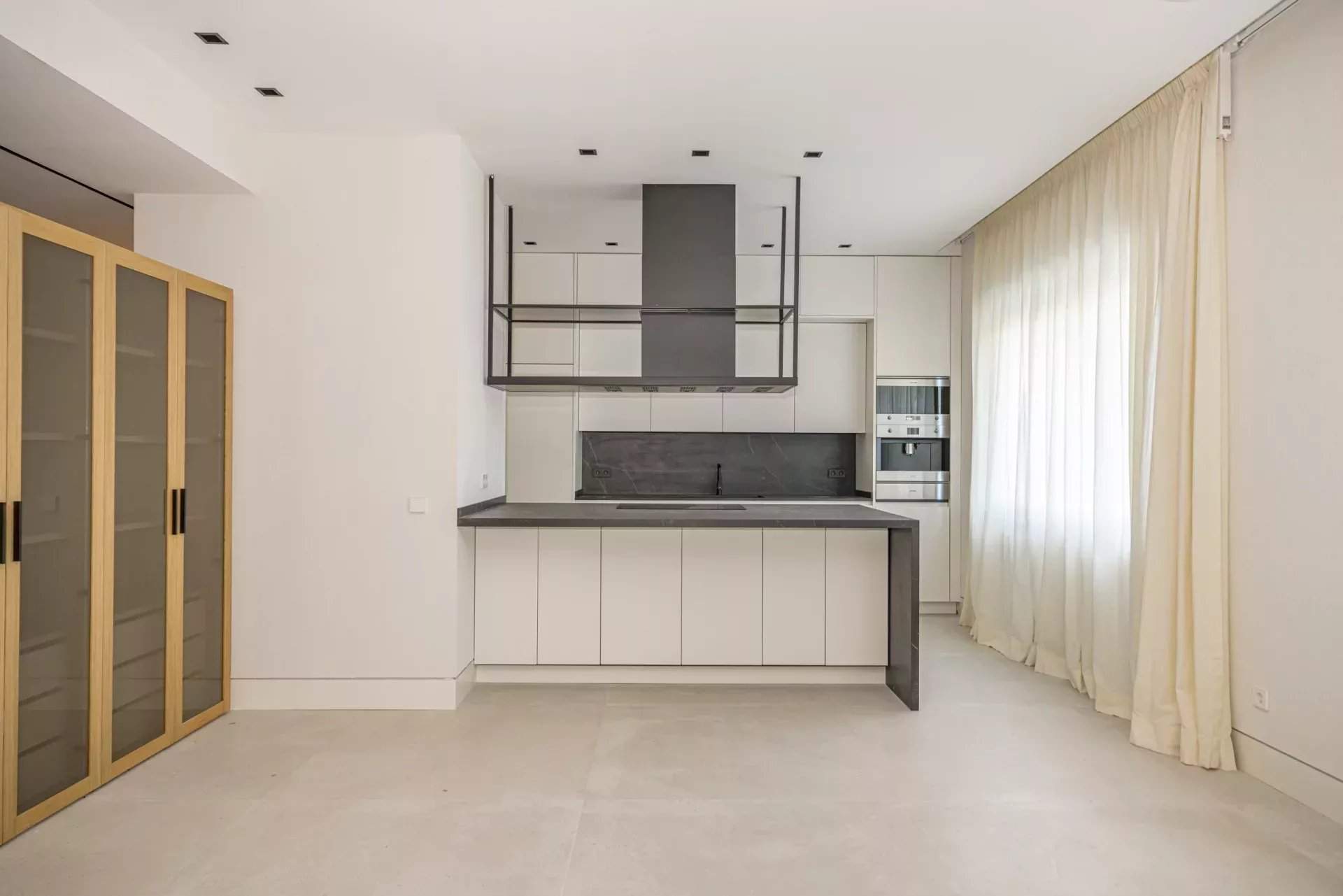 Madrid  - Apartment 4 Bedrooms - picture 7