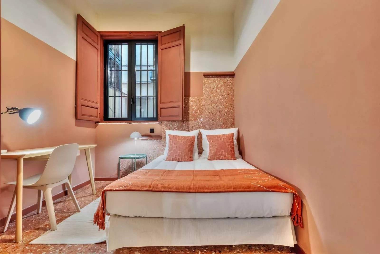 Madrid  - Apartment 5 Bedrooms - picture 8