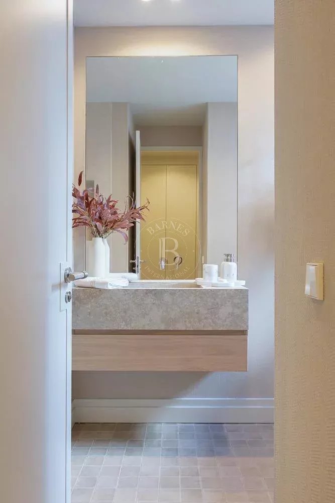 Madrid  - Apartment 2 Bedrooms - picture 9