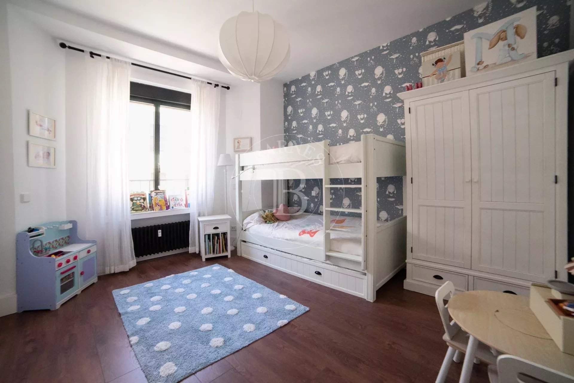 Madrid  - Apartment 4 Bedrooms - picture 11