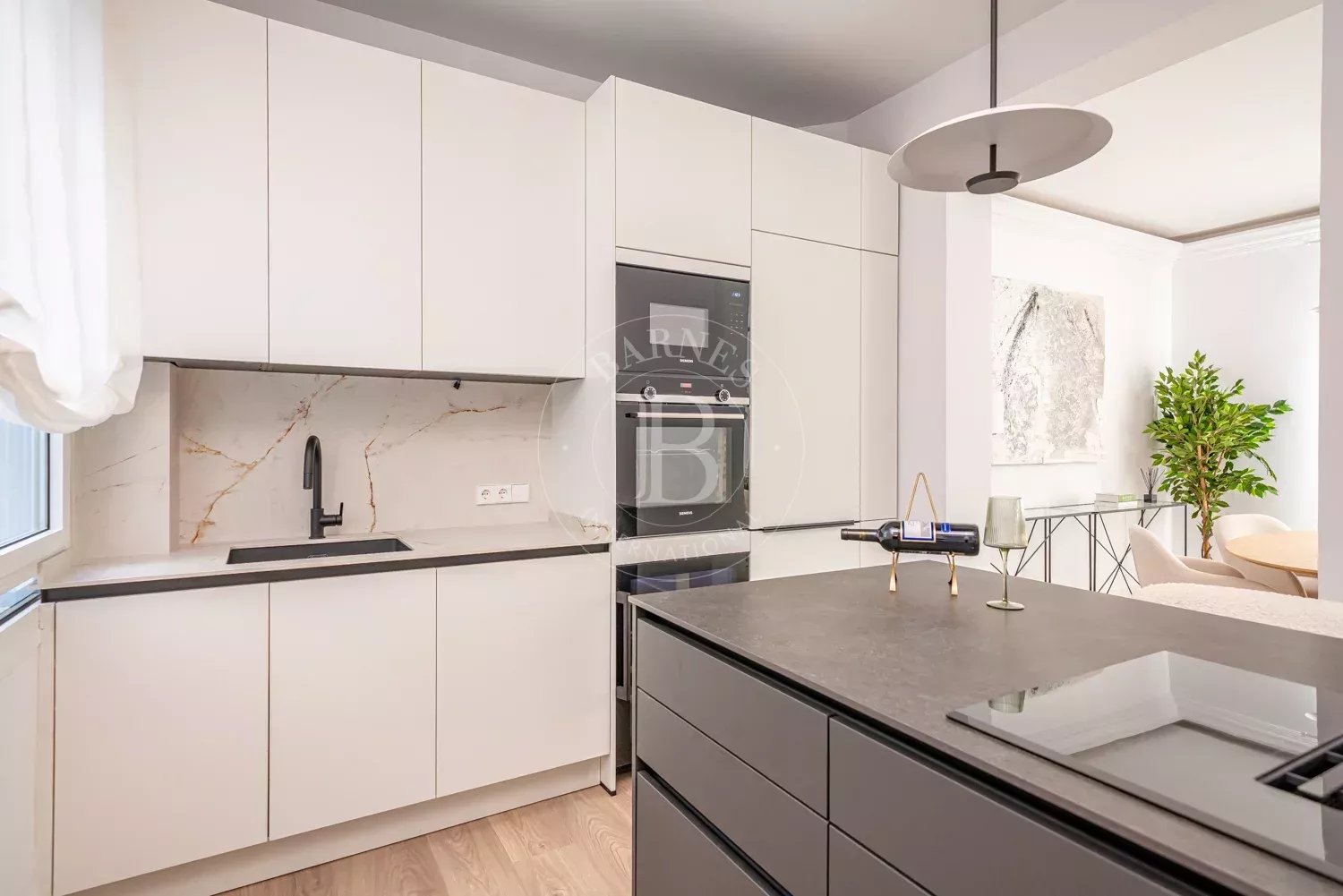 Madrid  - Apartment 3 Bedrooms - picture 9