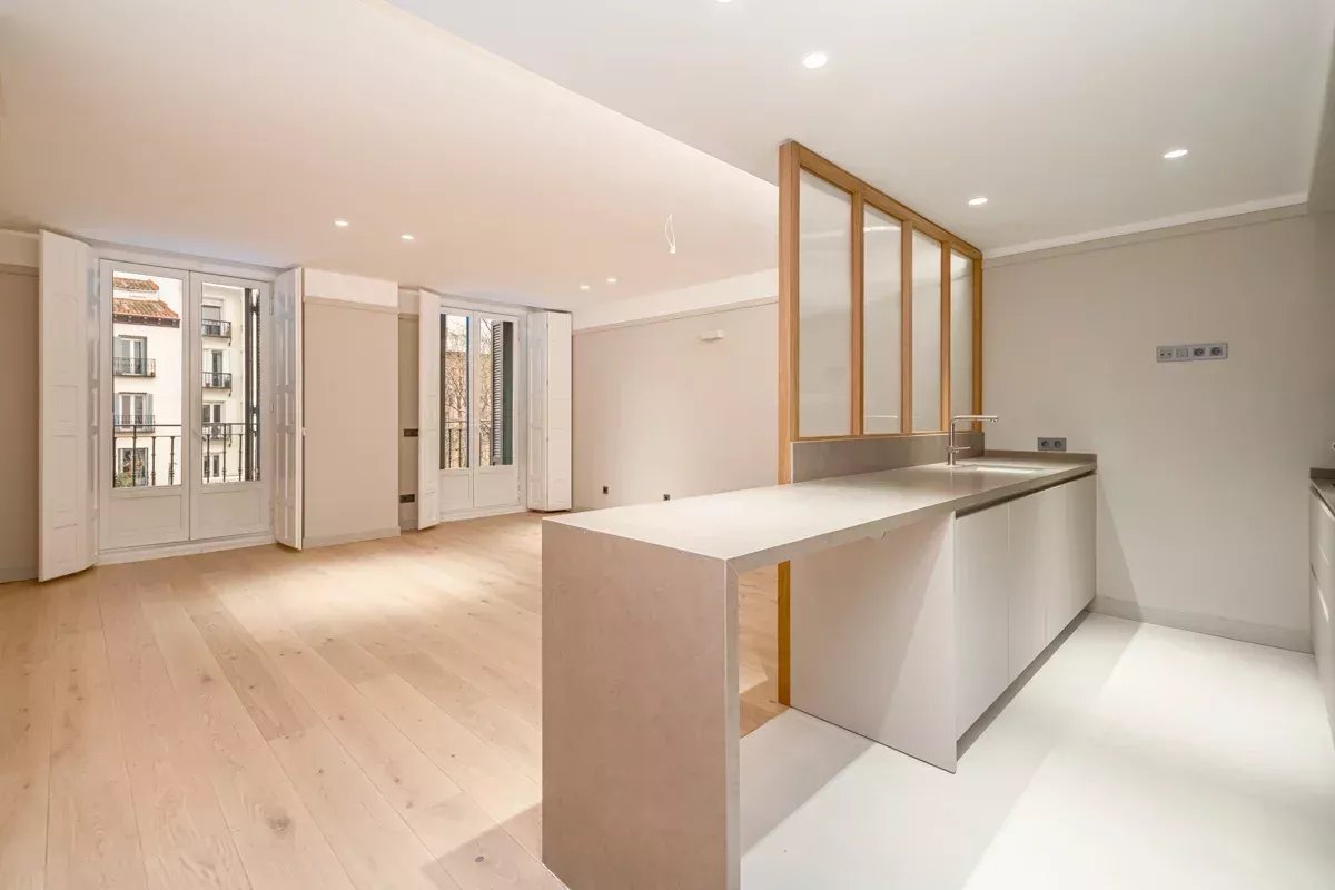 Madrid  - Apartment 3 Bedrooms - picture 1