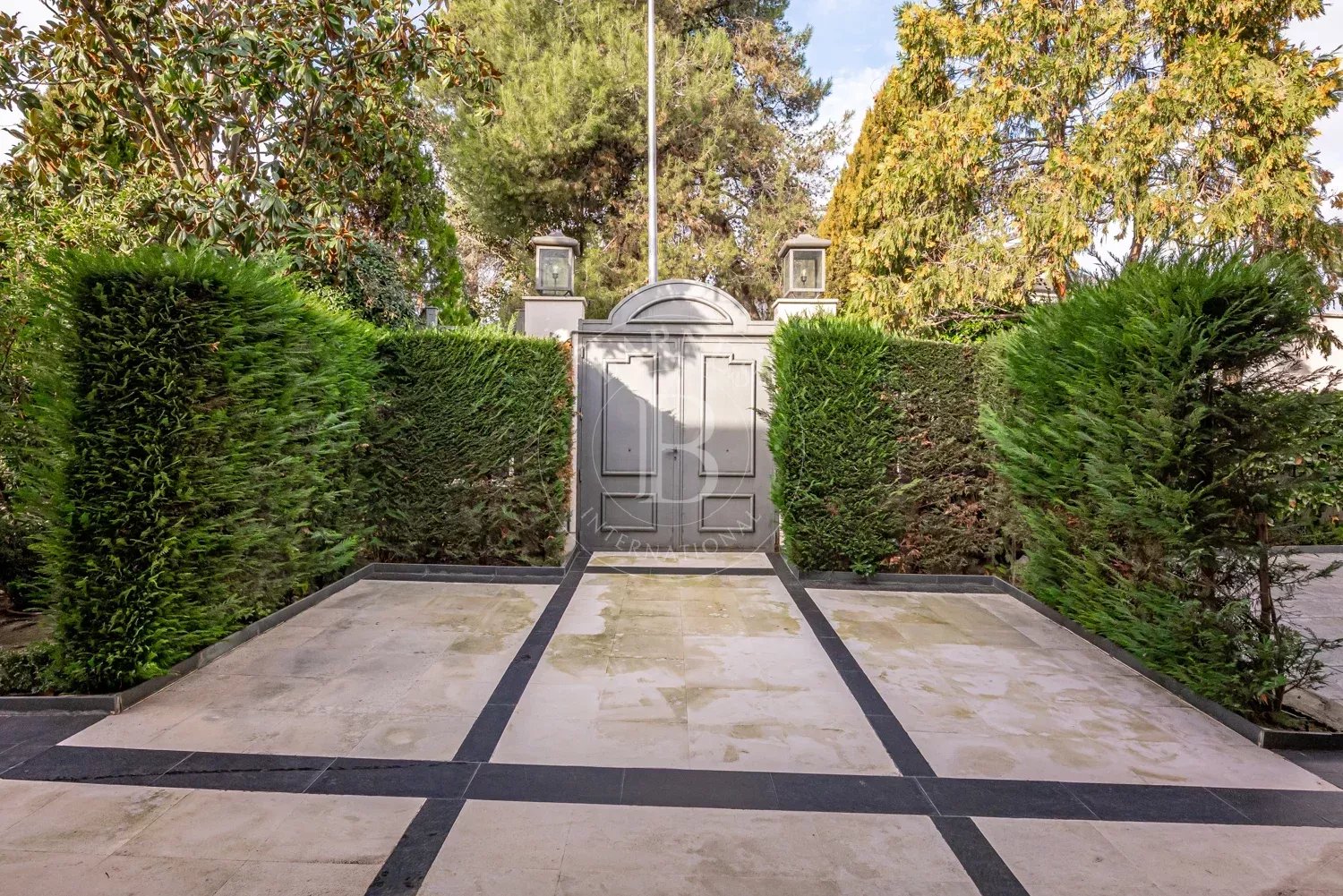 Madrid  - Chalet  - picture 1