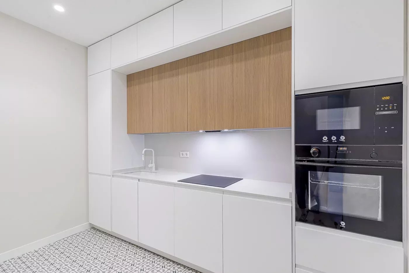 Madrid  - Apartment 2 Bedrooms - picture 14